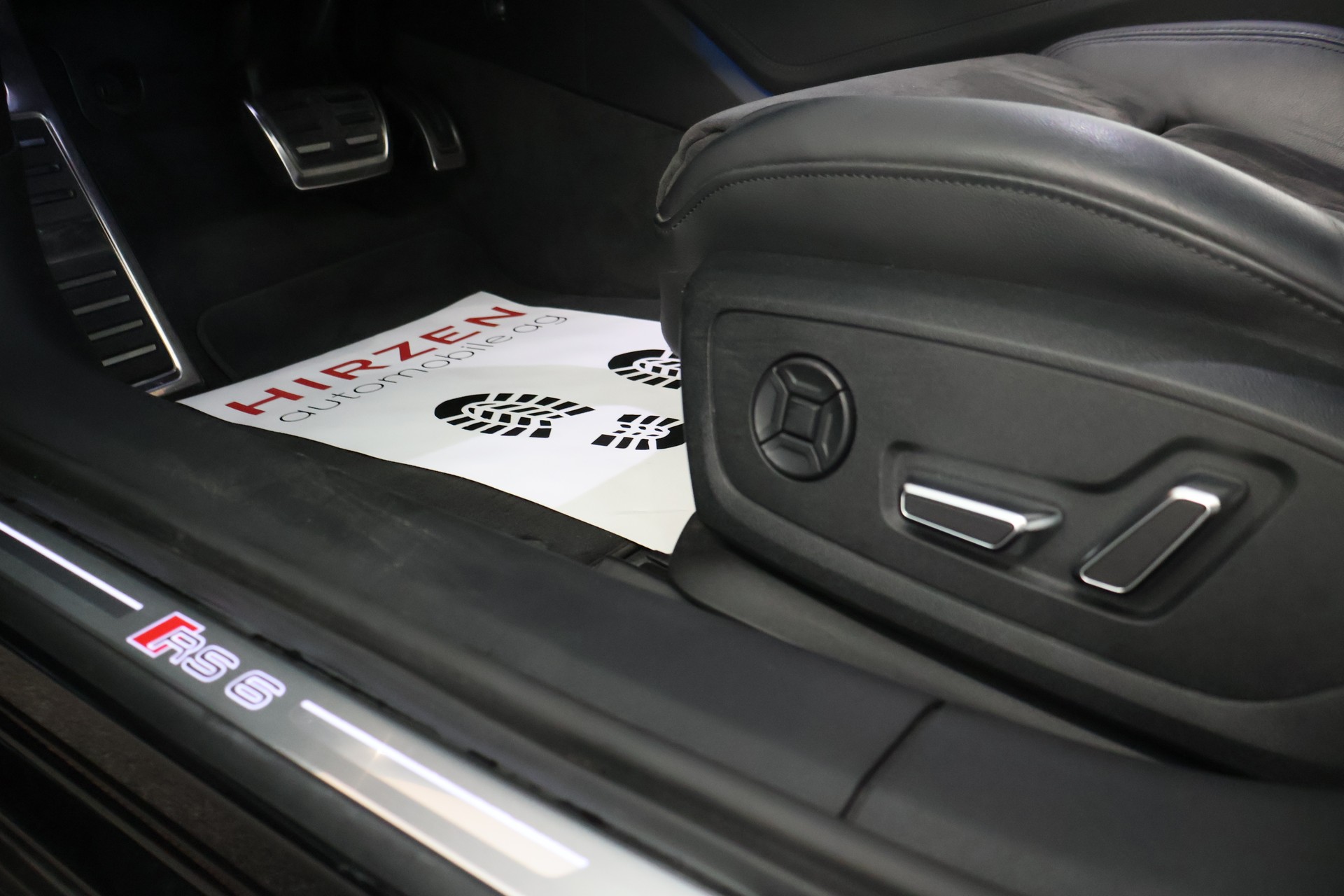 AUDI RS6 Avant 4.0 TFSI V8 quattro-image-25