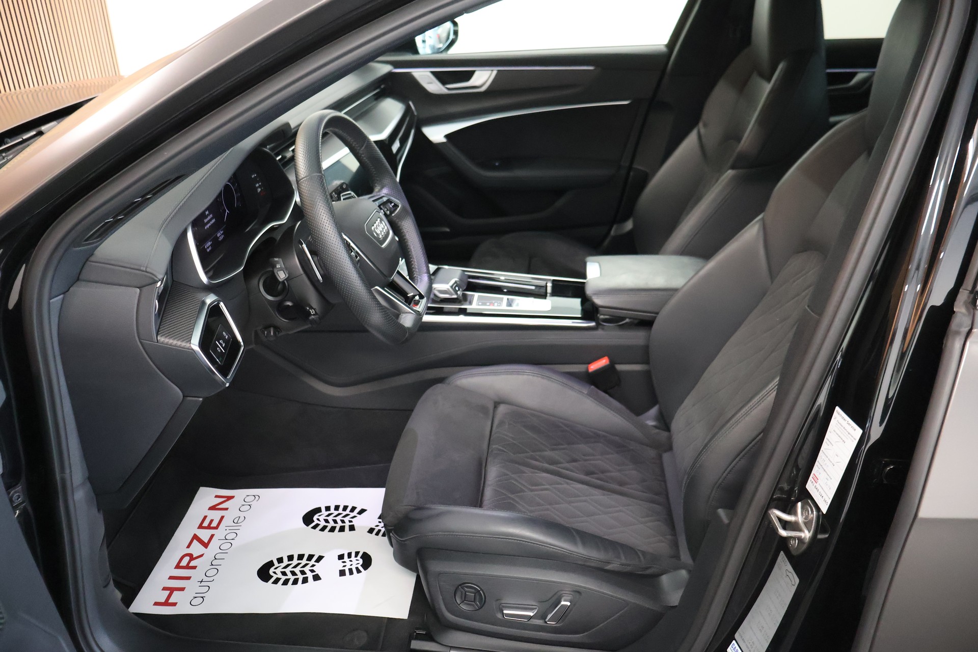 AUDI RS6 Avant 4.0 TFSI V8 quattro-image-8
