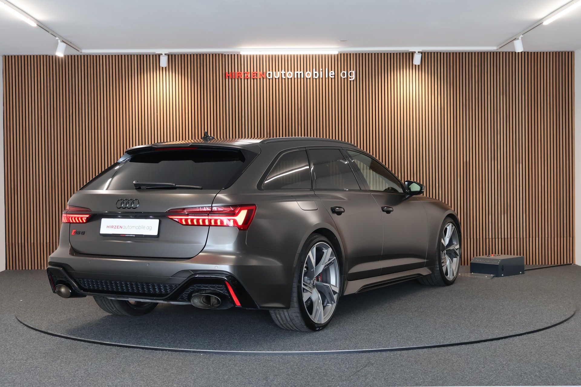 AUDI RS6 Avant 4.0 TFSI V8 quattro-image-4