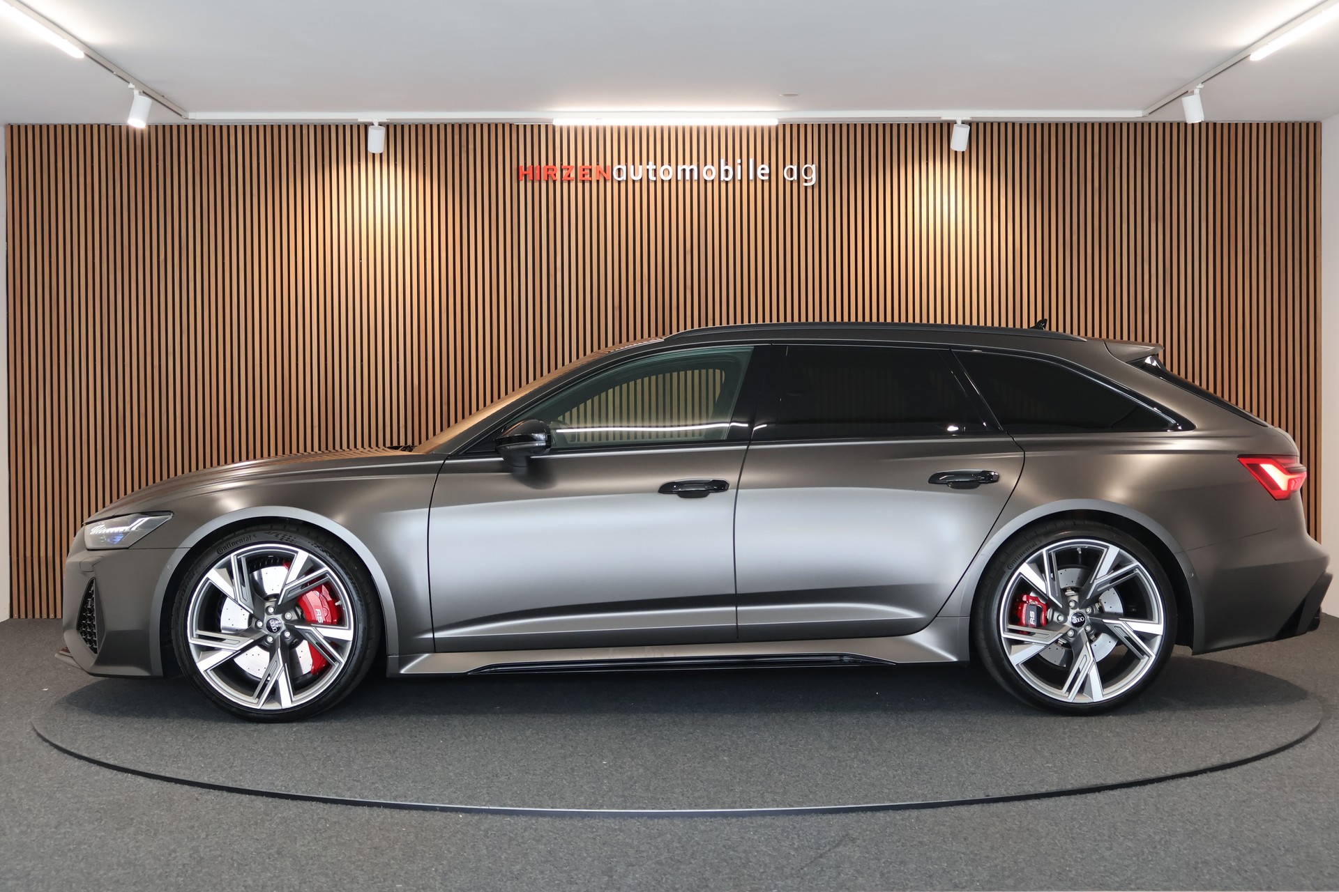 AUDI RS6 Avant 4.0 TFSI V8 quattro-image-1