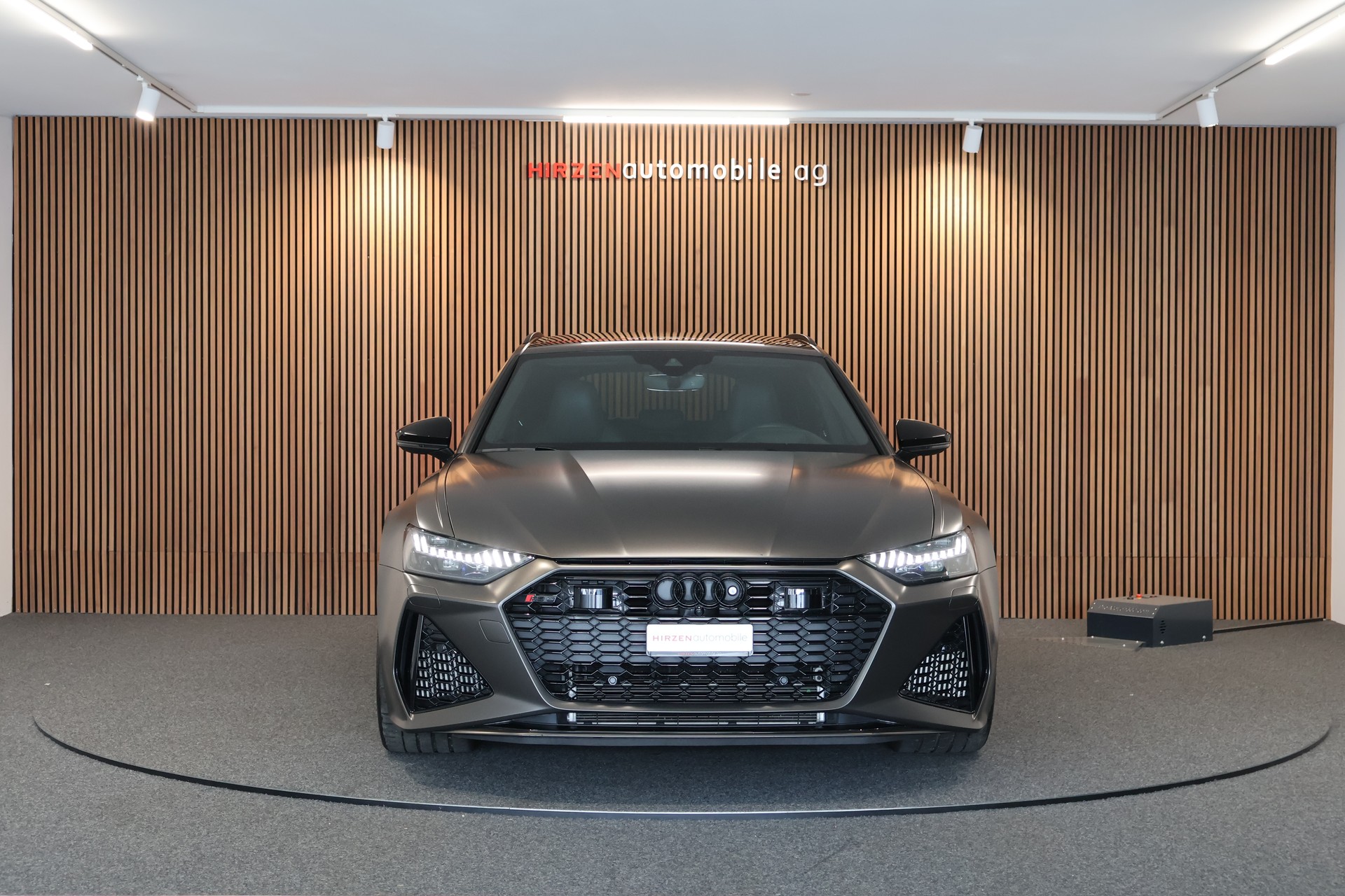 AUDI RS6 Avant 4.0 TFSI V8 quattro-image-7