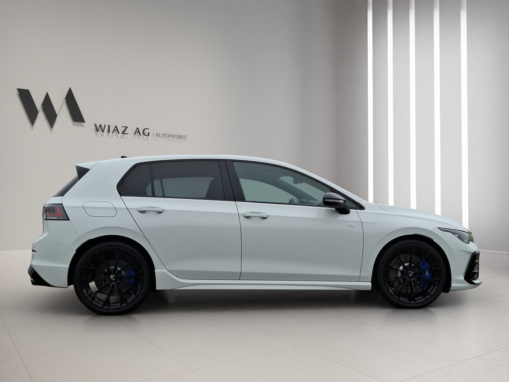 VW Golf VIII 2.0 TSI R DSG 4motion-image-10