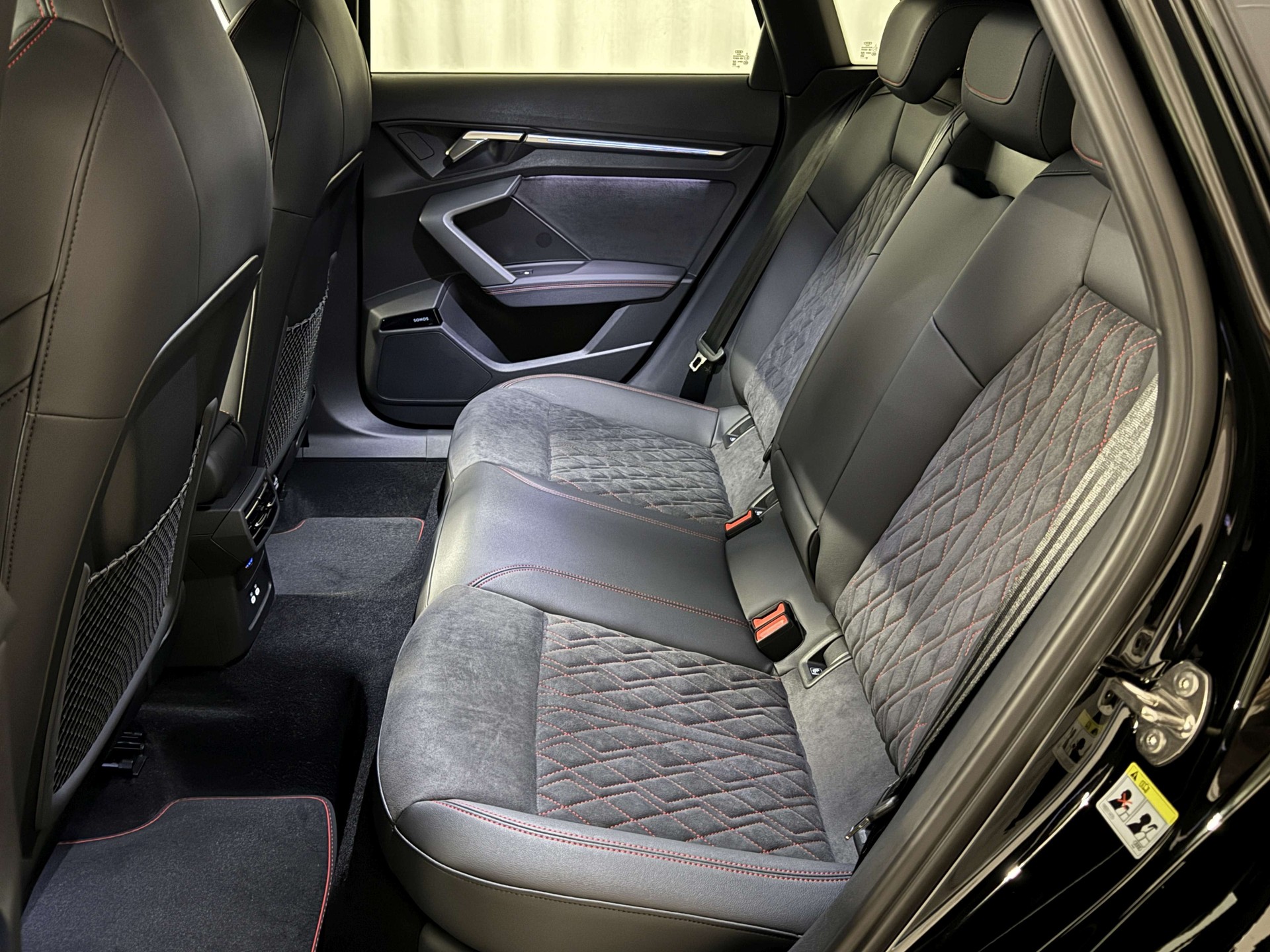 AUDI A3 allstreet TFSI 150 kW quattro S tronic-image-10