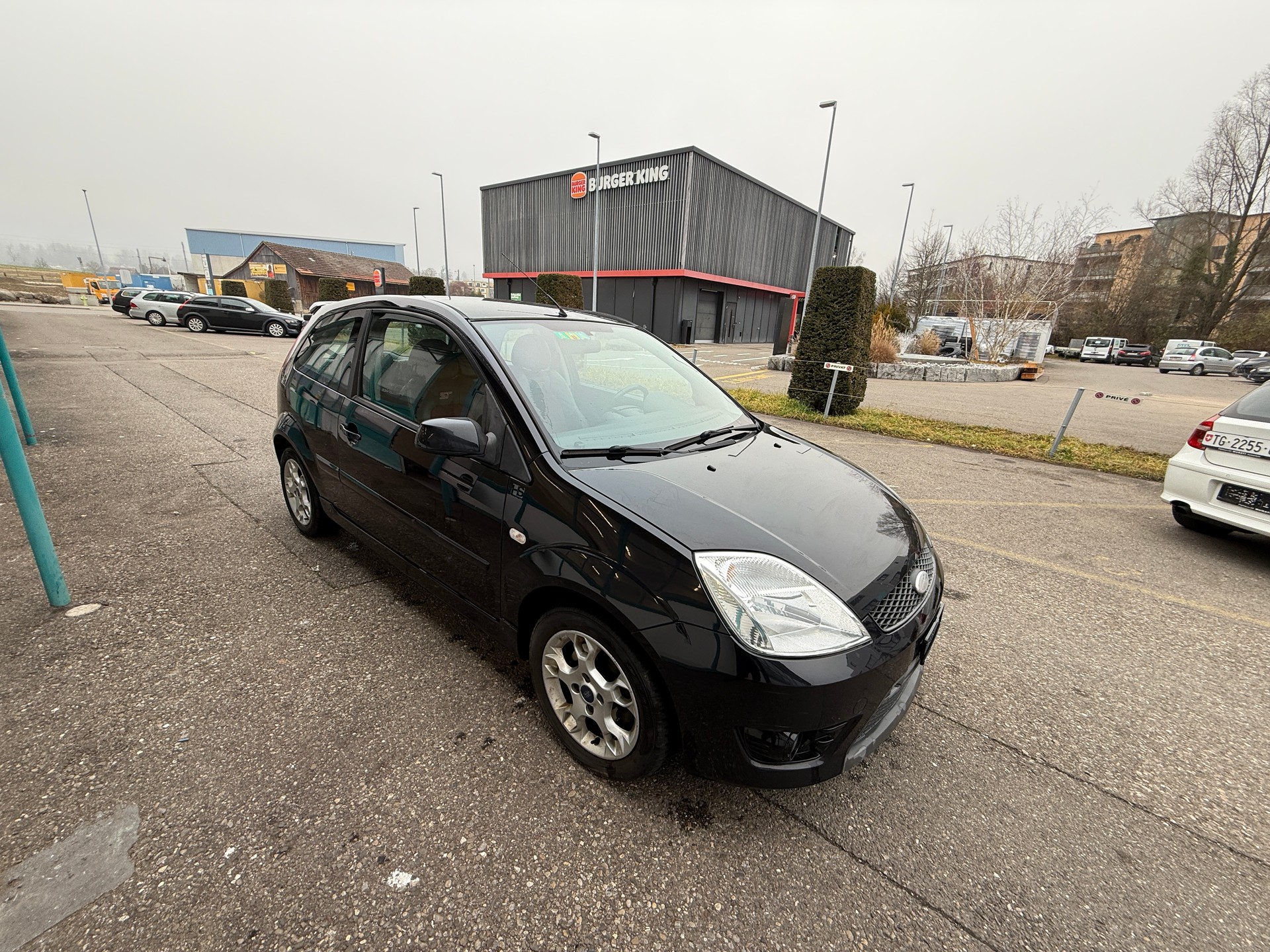 FORD Fiesta 2.0 16V ST-image-6