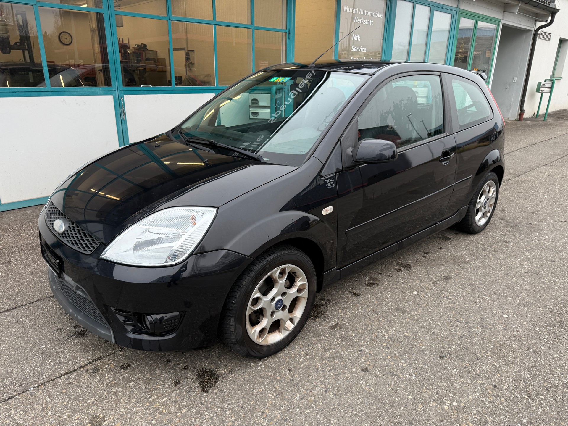FORD Fiesta 2.0 16V ST-image-1