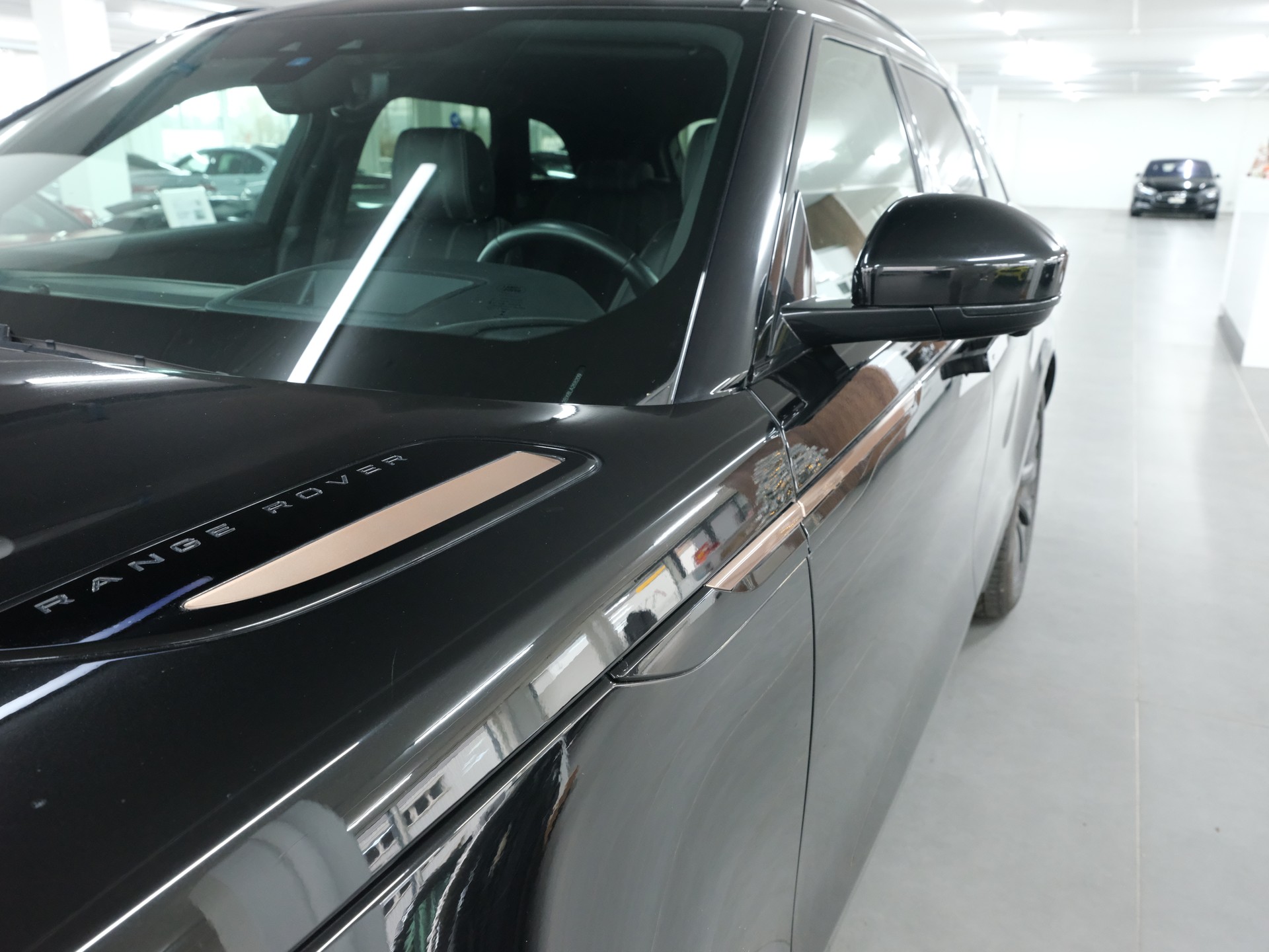 LAND ROVER Range Rover Velar R-Dynamic P 300 SE Automatic *Fahrassistenz Paket* *Panoramadach*-image-9