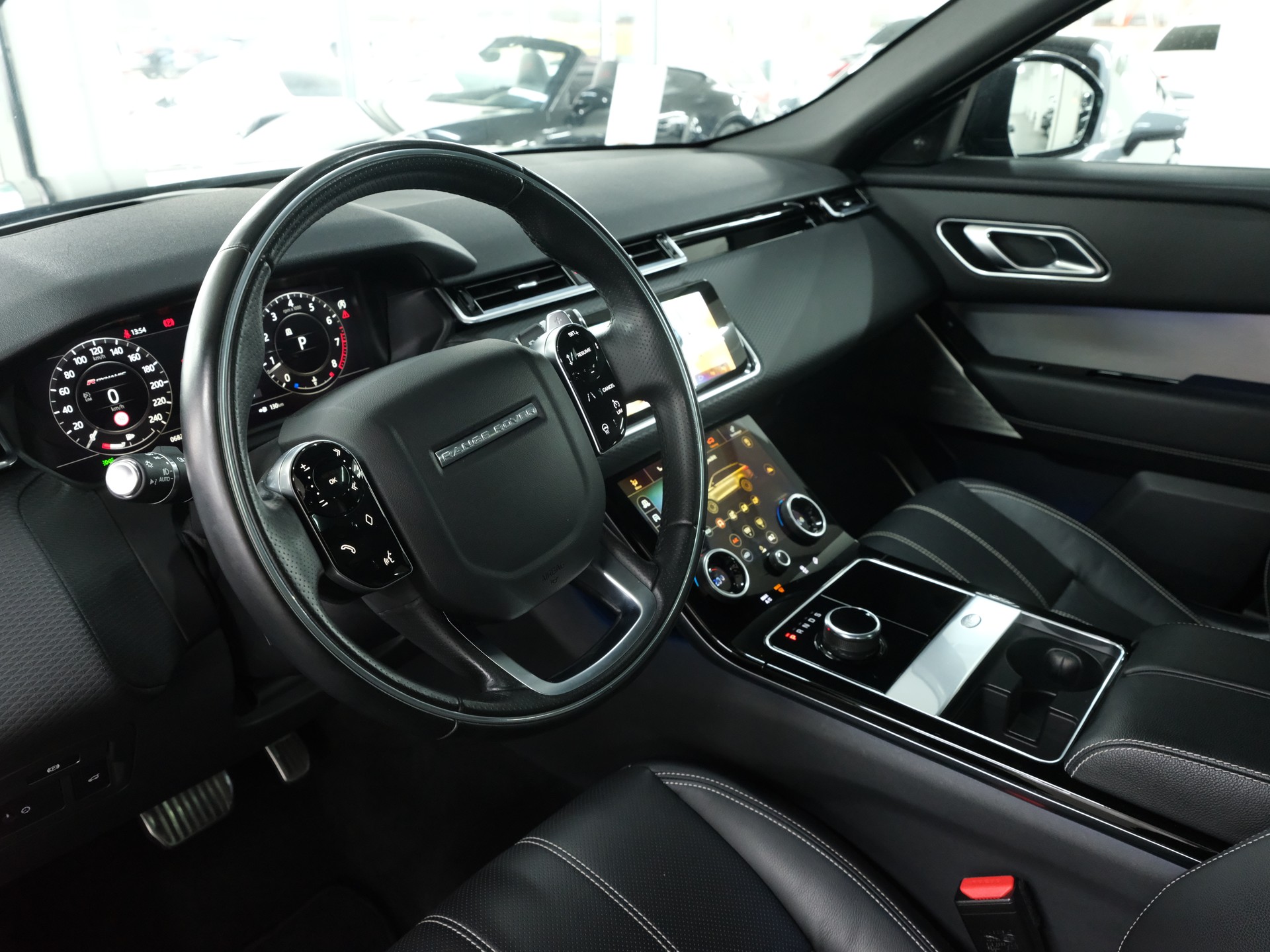 LAND ROVER Range Rover Velar R-Dynamic P 300 SE Automatic *Fahrassistenz Paket* *Panoramadach*-image-12