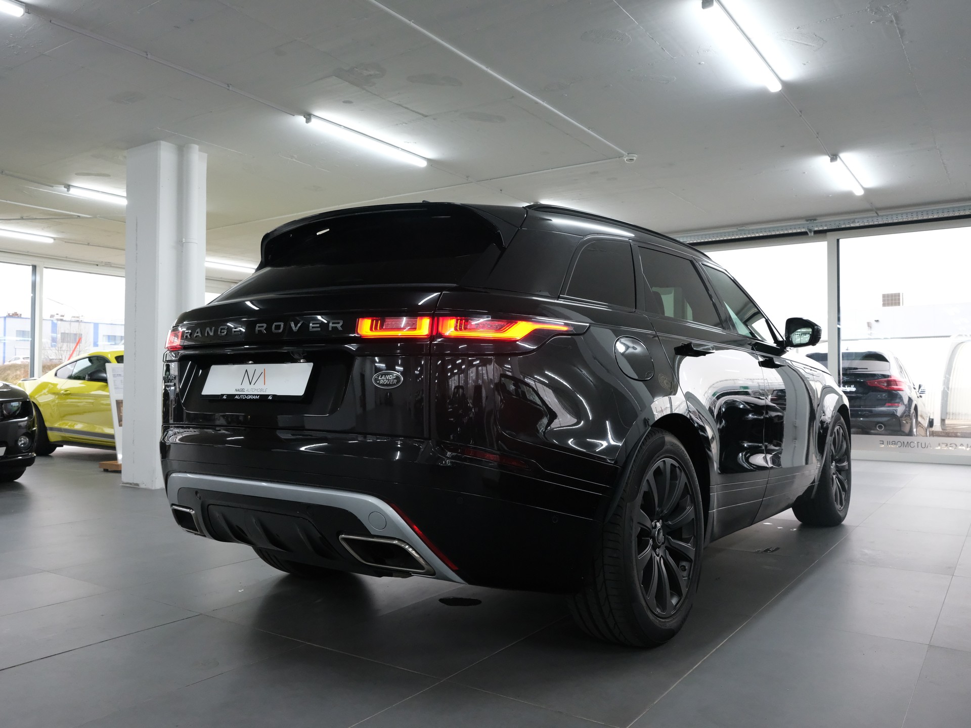 LAND ROVER Range Rover Velar R-Dynamic P 300 SE Automatic *Fahrassistenz Paket* *Panoramadach*-image-6