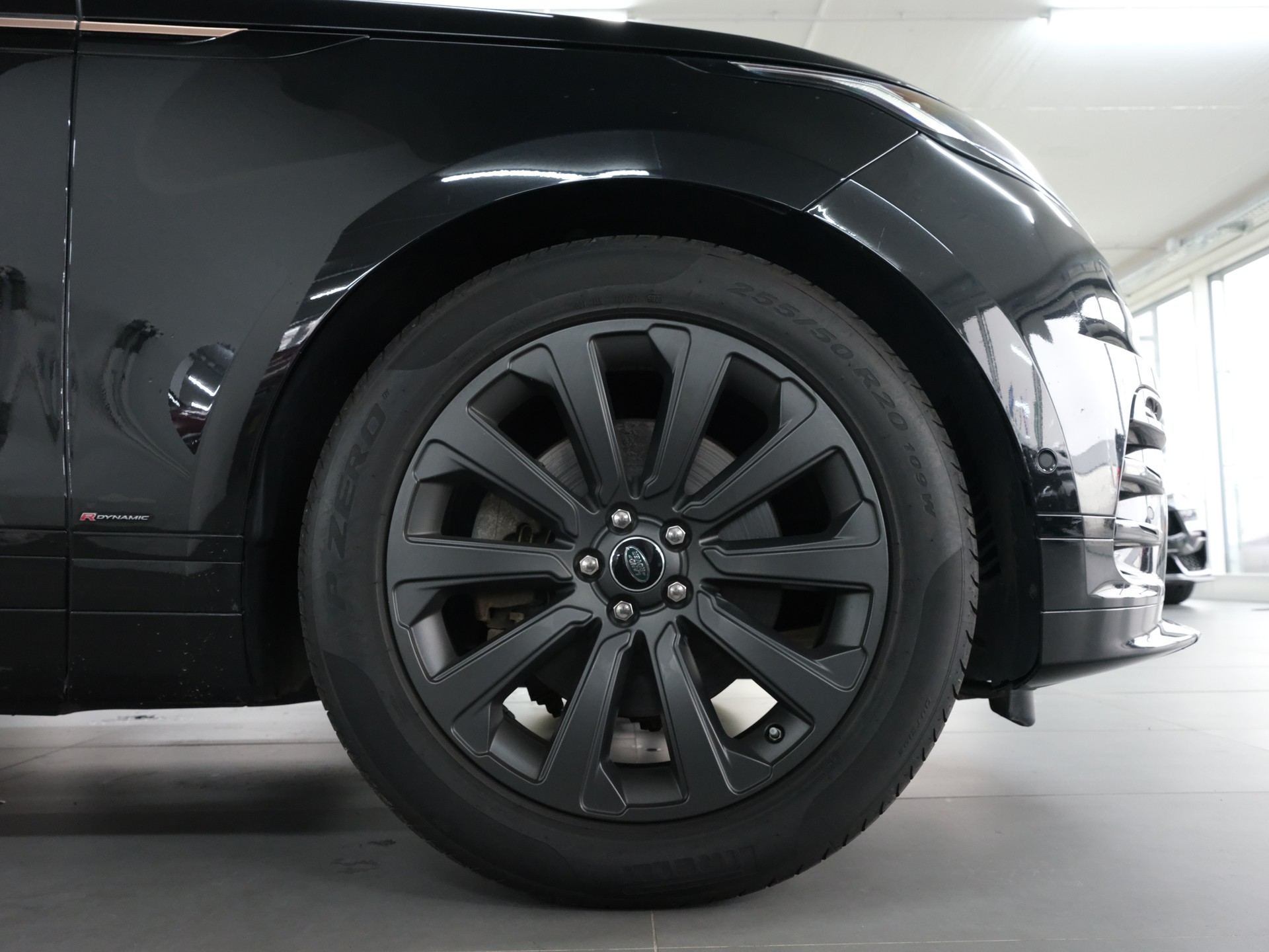 LAND ROVER Range Rover Velar R-Dynamic P 300 SE Automatic *Fahrassistenz Paket* *Panoramadach*-image-8