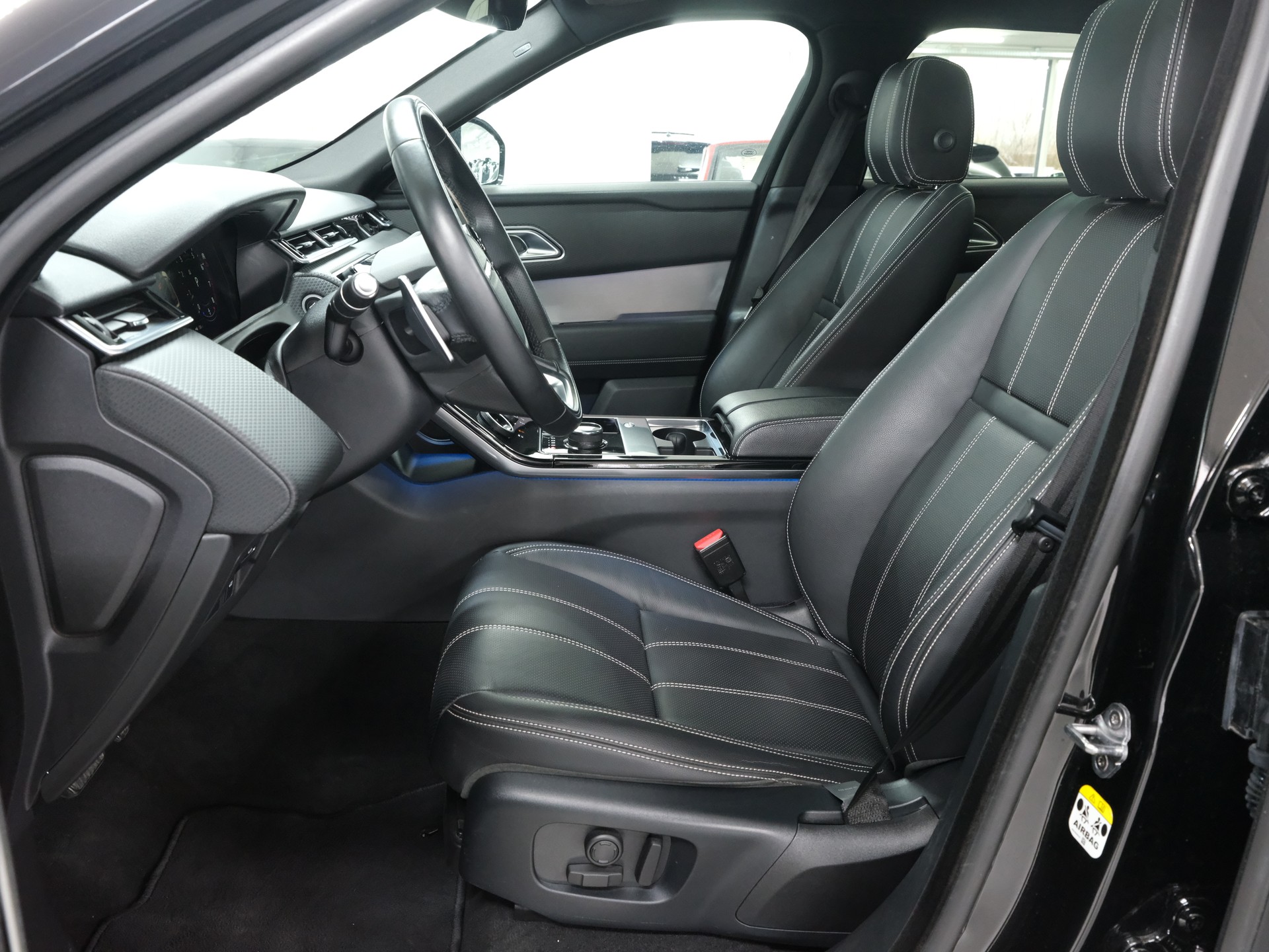 LAND ROVER Range Rover Velar R-Dynamic P 300 SE Automatic *Fahrassistenz Paket* *Panoramadach*-image-14