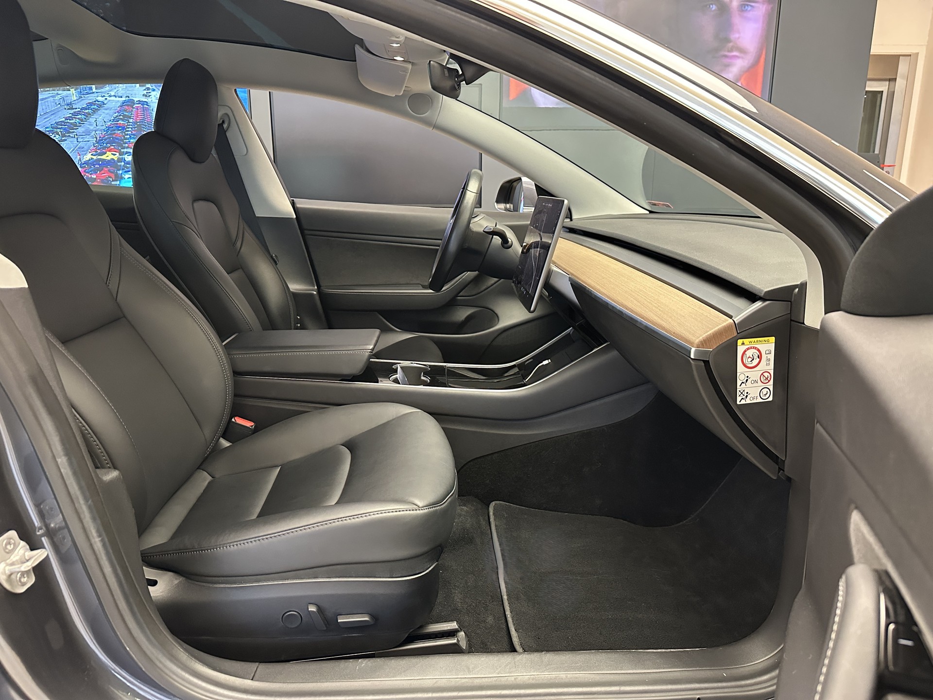 TESLA Model 3 Long Range Dual Motor AWD-image-8