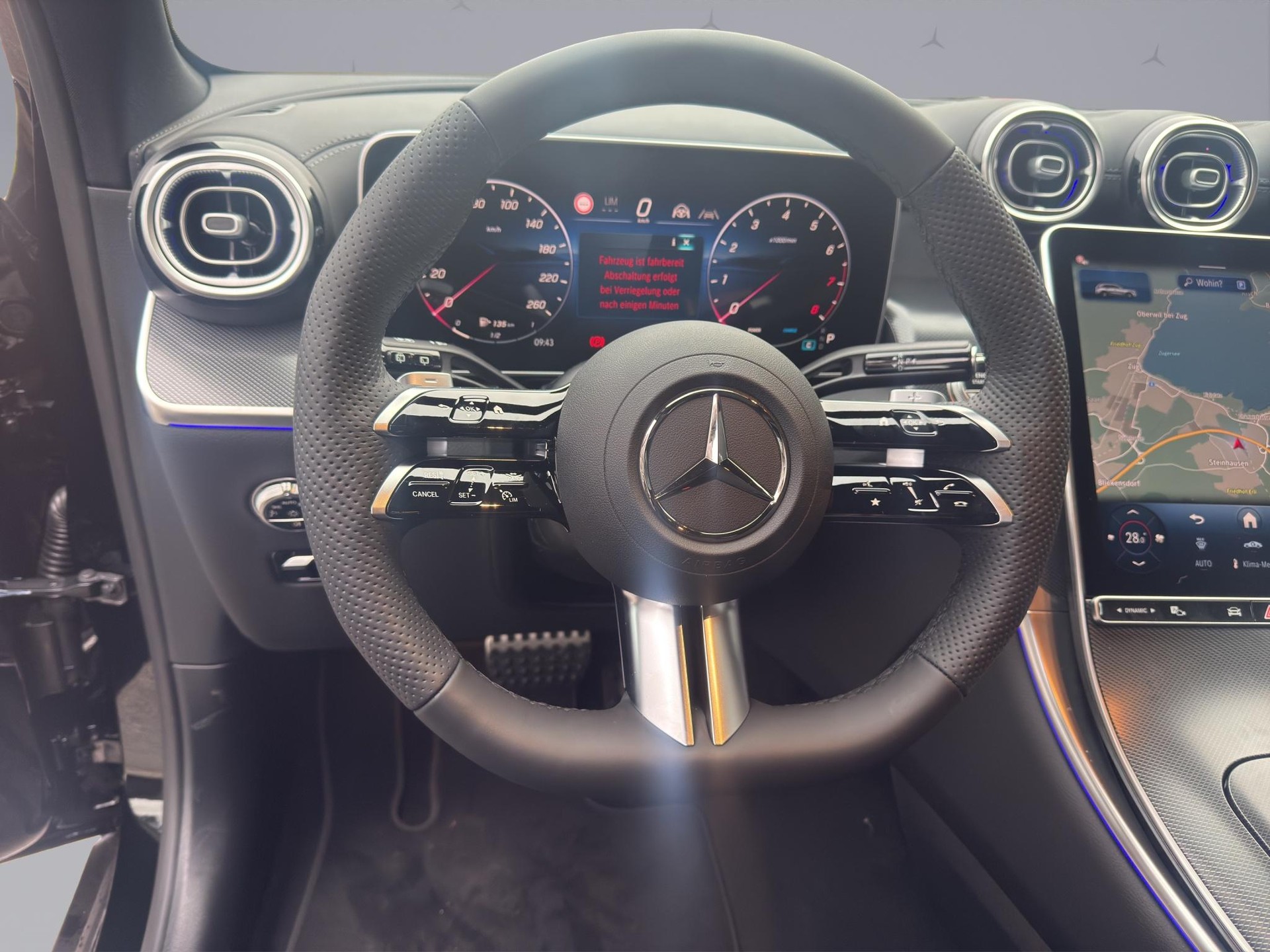 MERCEDES-BENZ GLC 300 Avantgarde 4matic-image-12