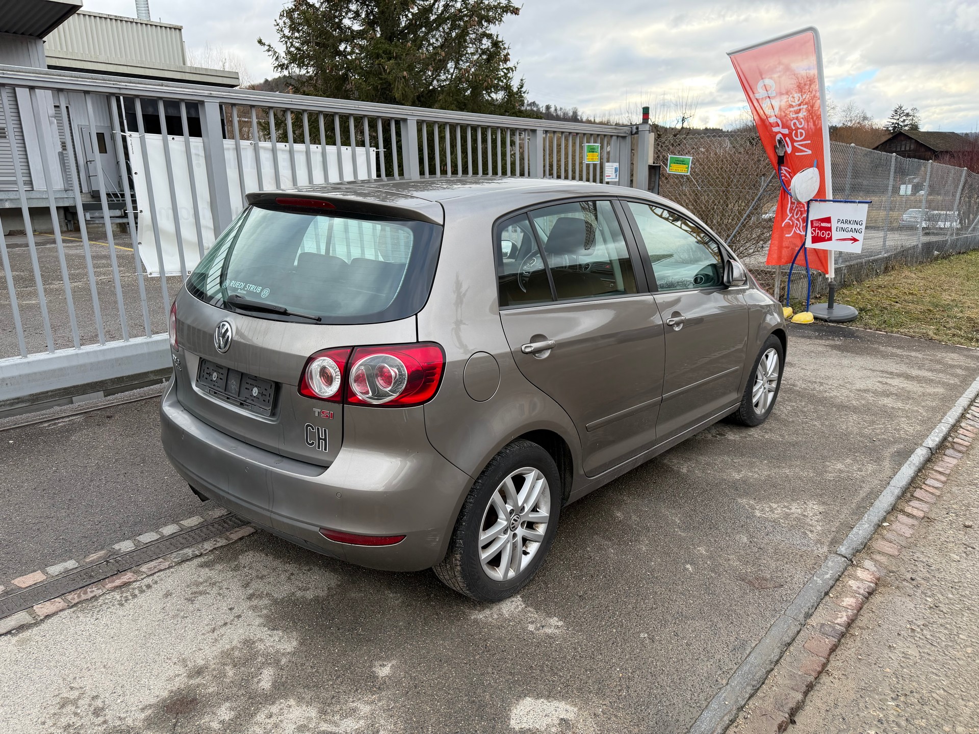VW Golf Plus 1.4 TSI Highline-image-2