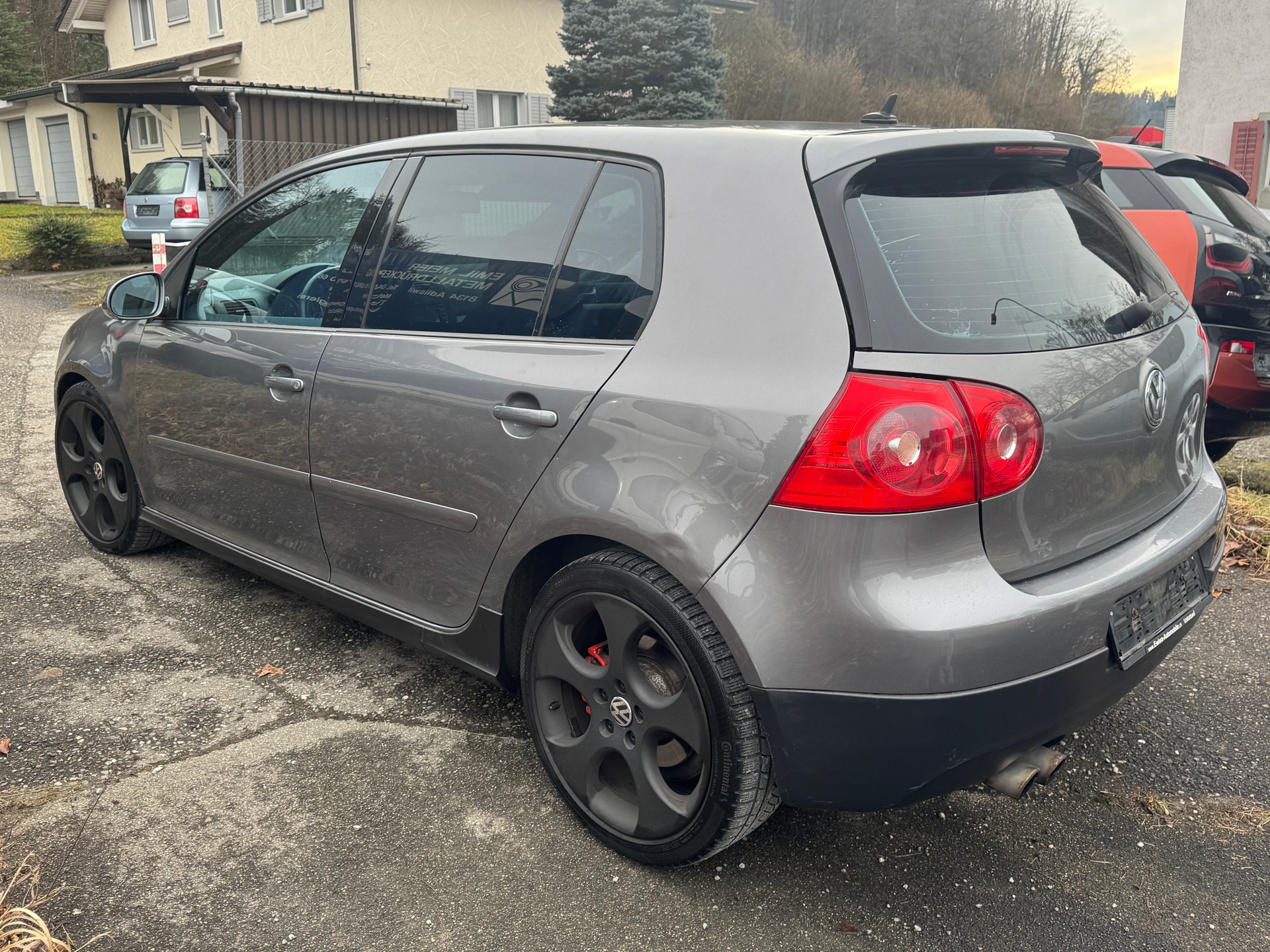 VW Golf 2.0 TFSI GTI-image-3