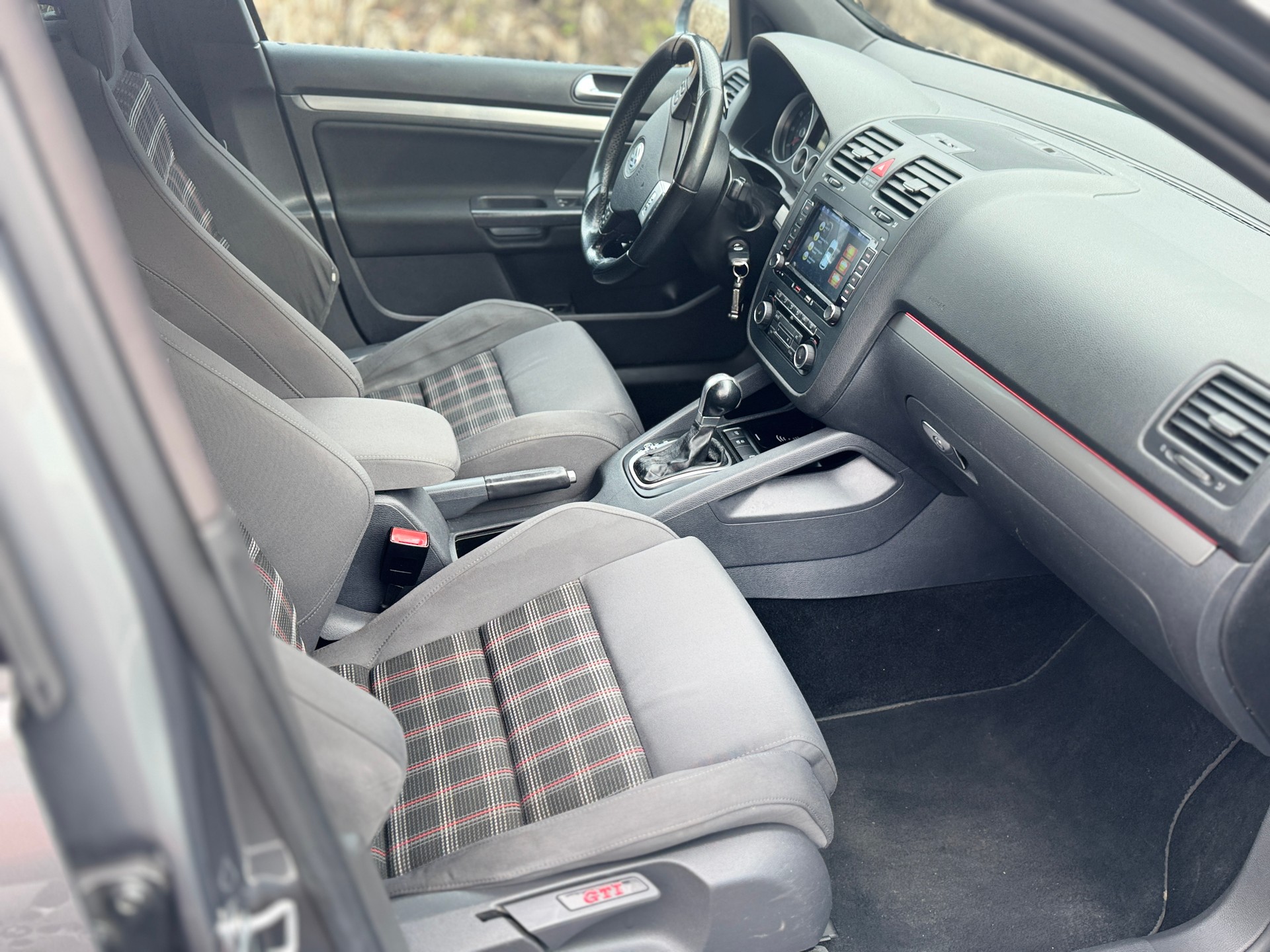 VW Golf 2.0 TFSI GTI-image-6