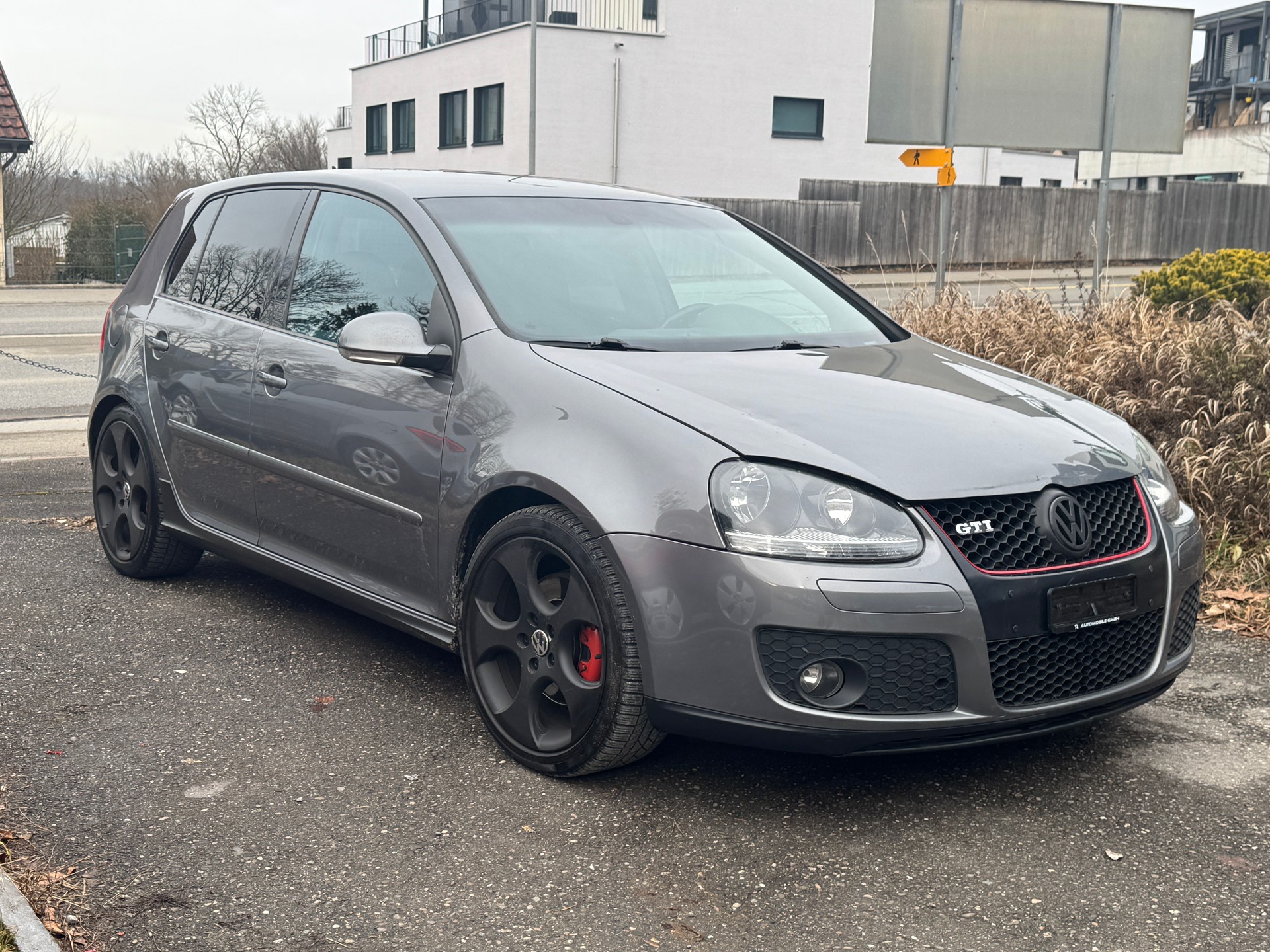 VW Golf 2.0 TFSI GTI-image-2