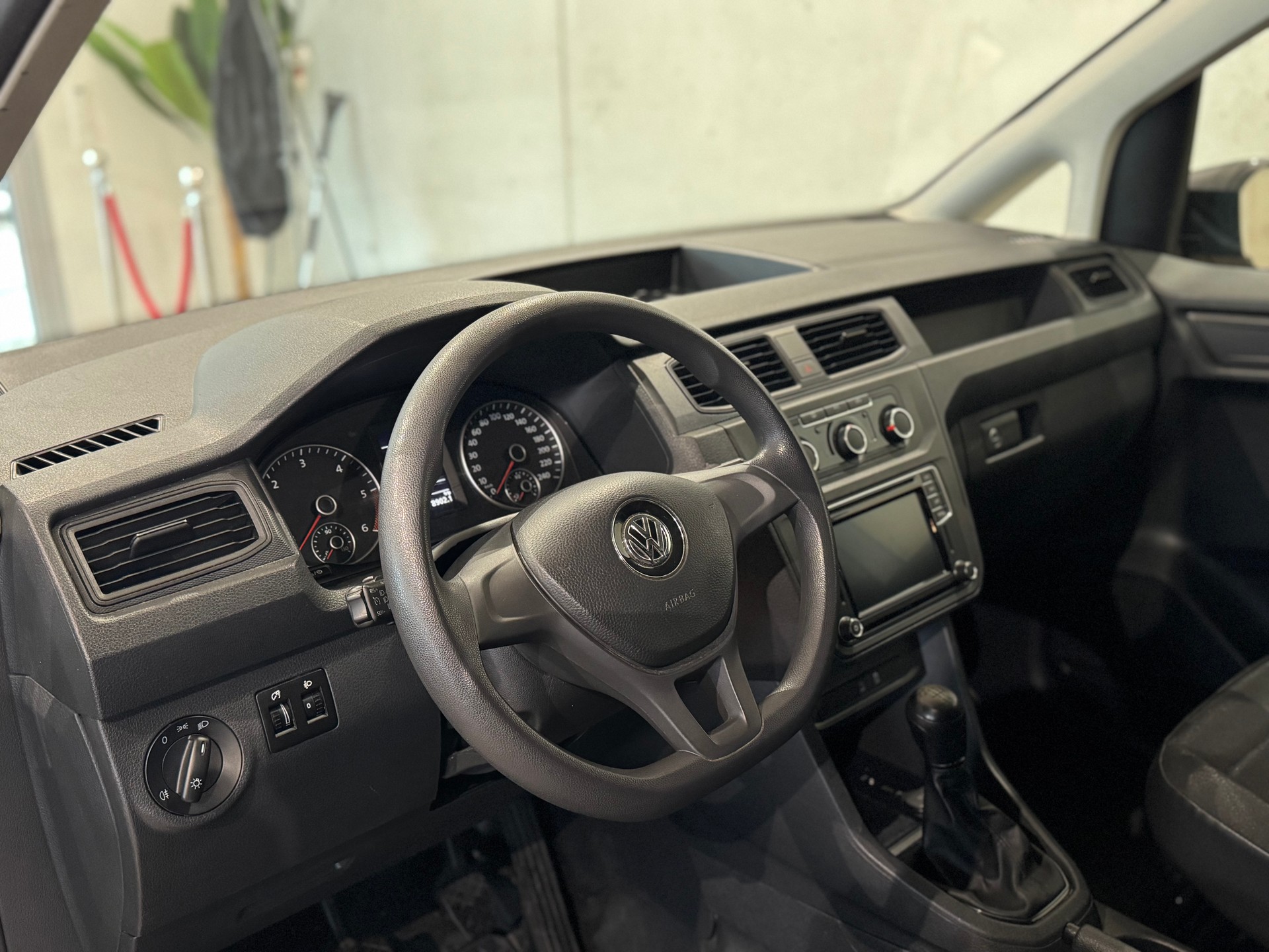 VW Caddy 2.0TDI BlueMotion Technology || NAVI || TEMPOMAT || 8FACH-image-17
