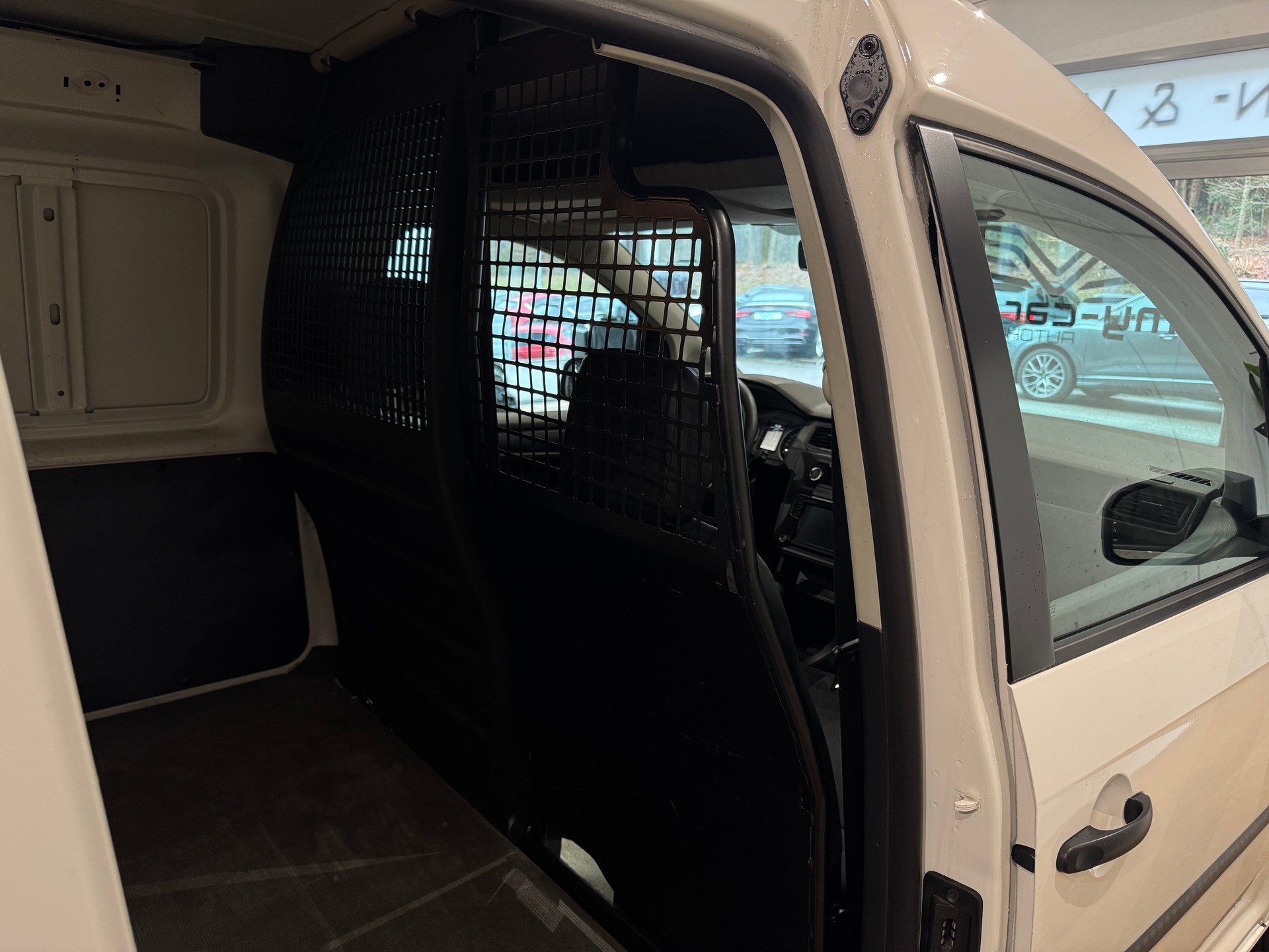VW Caddy 2.0TDI BlueMotion Technology || NAVI || TEMPOMAT || 8FACH-image-23