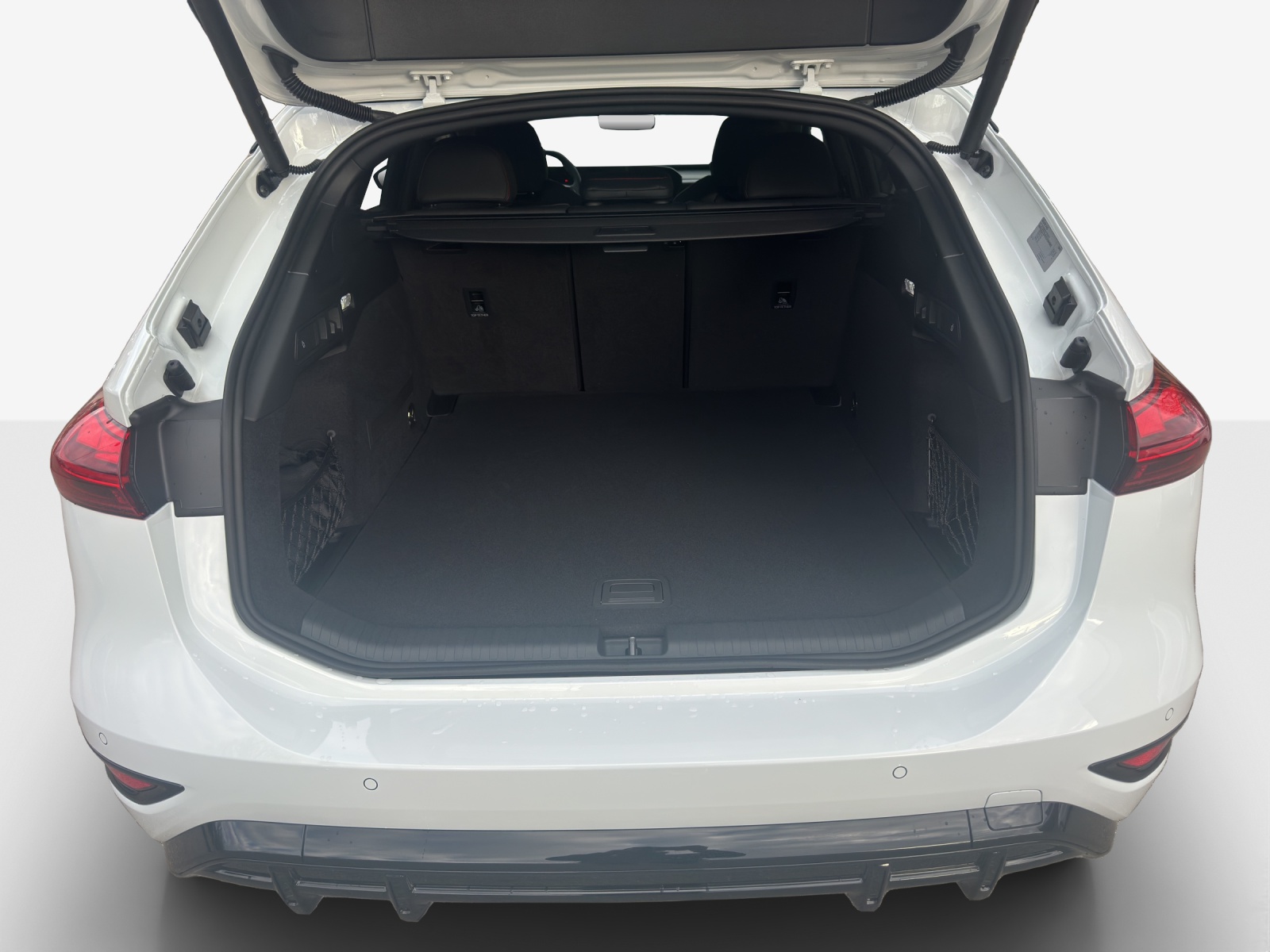 AUDI A6 Avant e-tron quattro-image-12