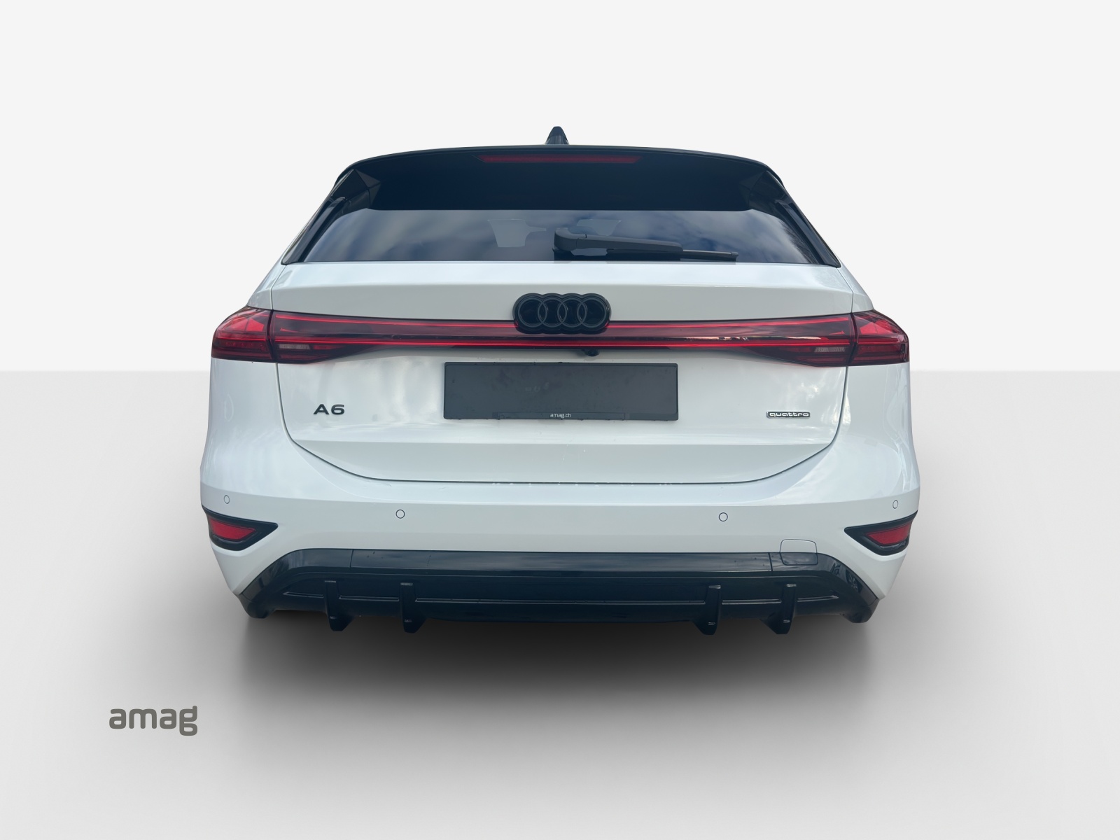 AUDI A6 Avant e-tron quattro-image-3