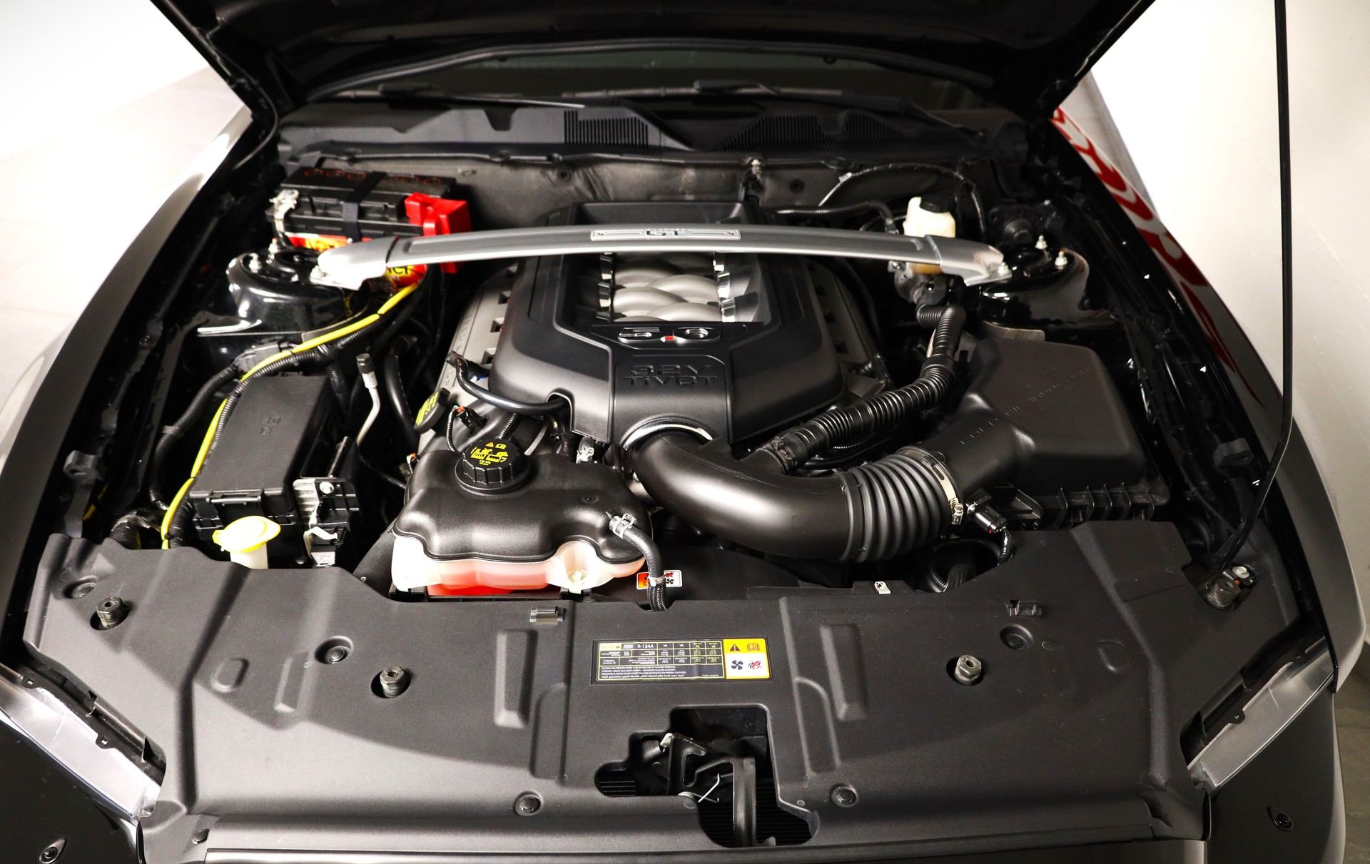 FORD Mustang 5.0 V8 GT 2013-Modell-image-15