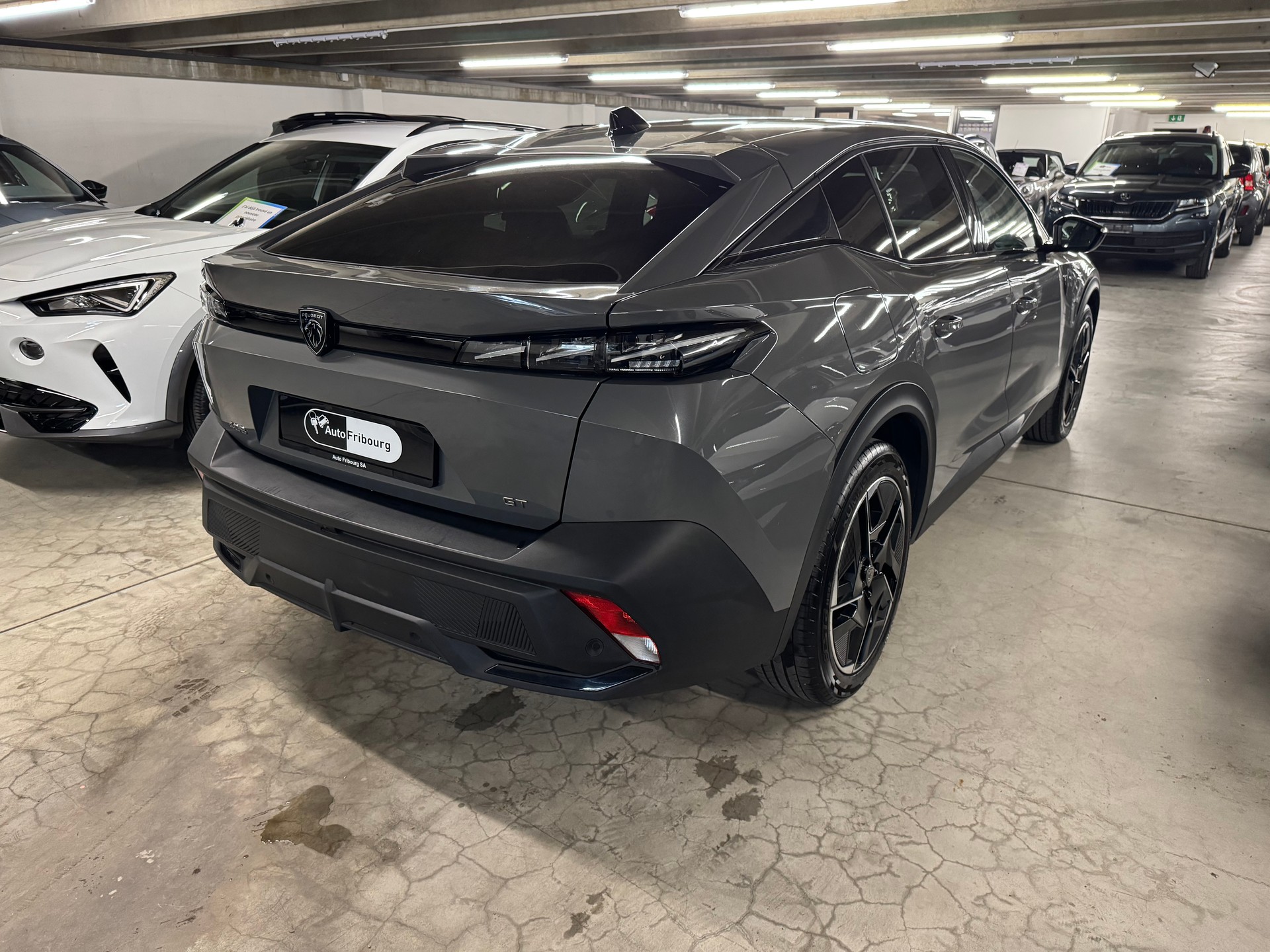 PEUGEOT 408 1.2 PureTech GT EAT8-image-1
