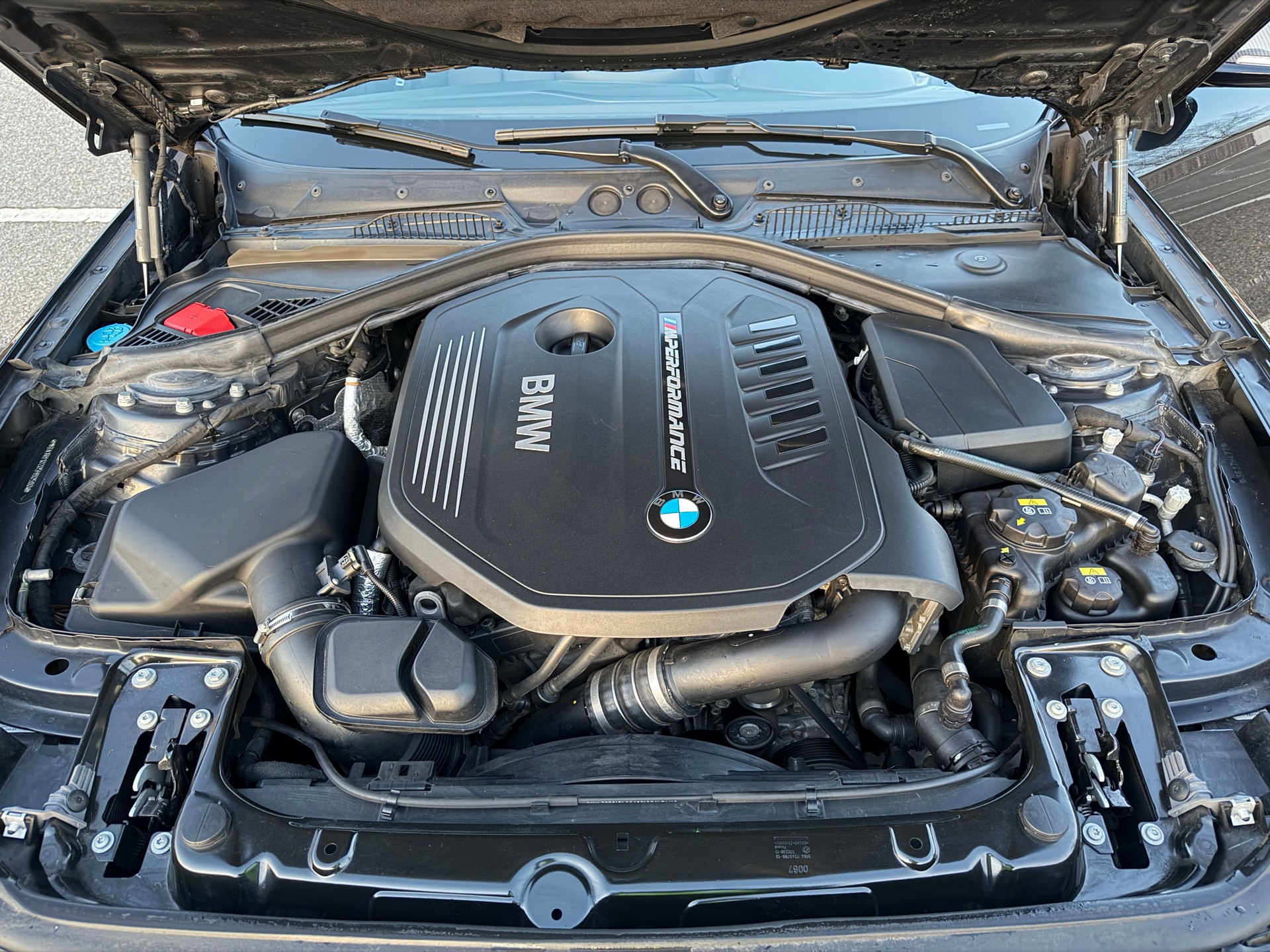 BMW M140i xDrive Steptronic-image-12