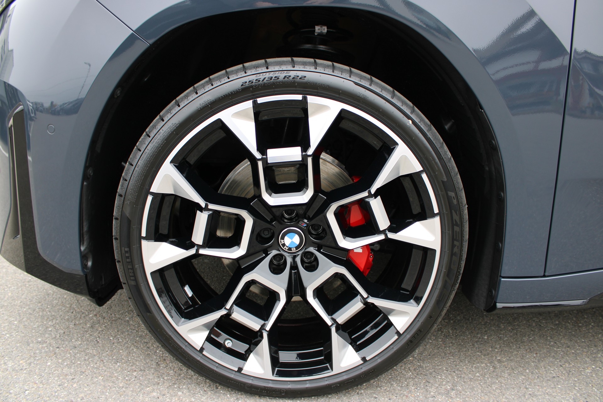BMW iX3 50 xDrive M Sport Pro-image-9