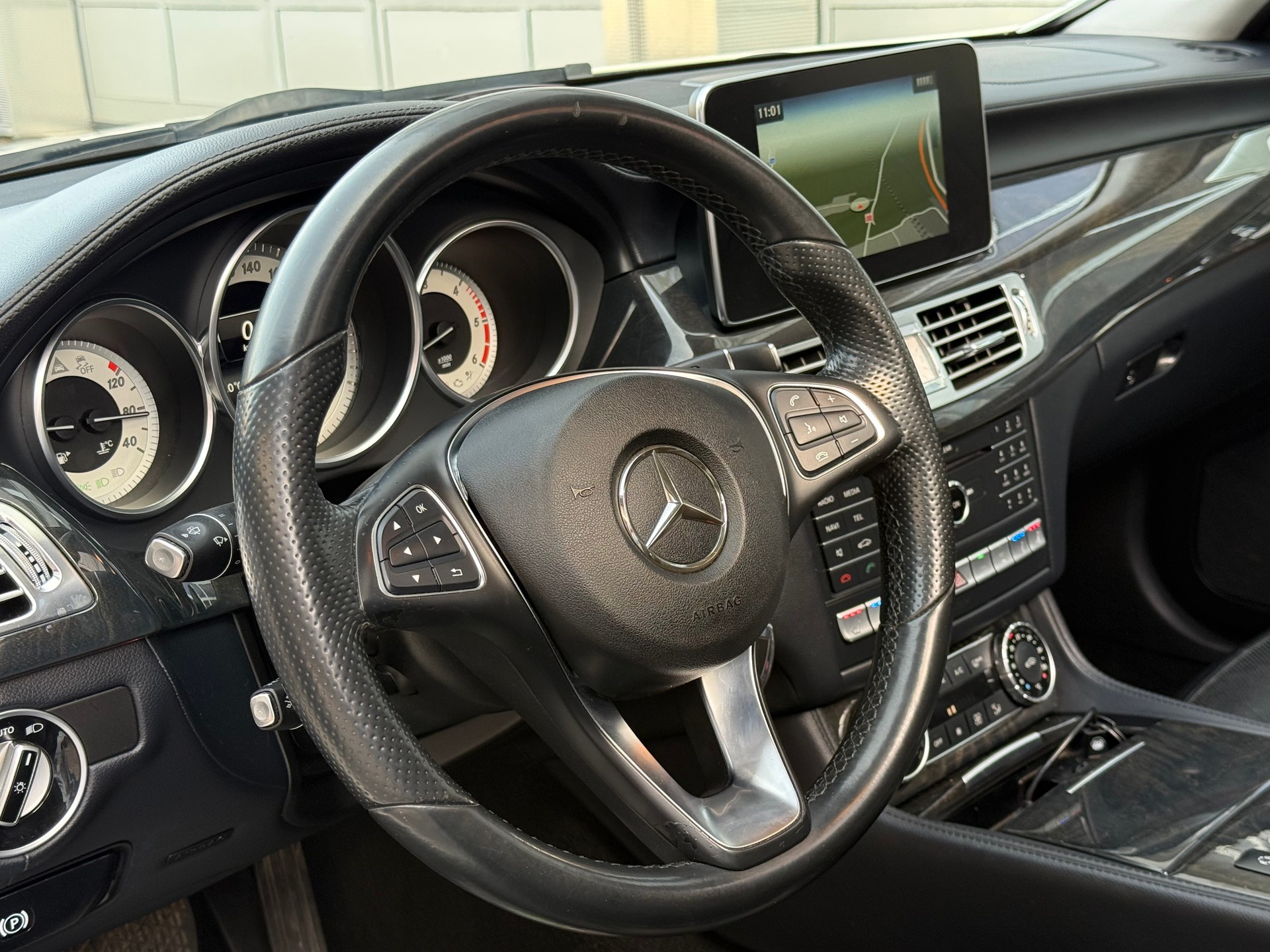 MERCEDES-BENZ CLS 350 BlueTEC 4Matic 7G-Tronic-image-8