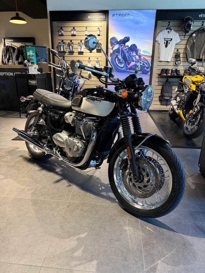 TRIUMPH Bonneville T120-showroom-element-2