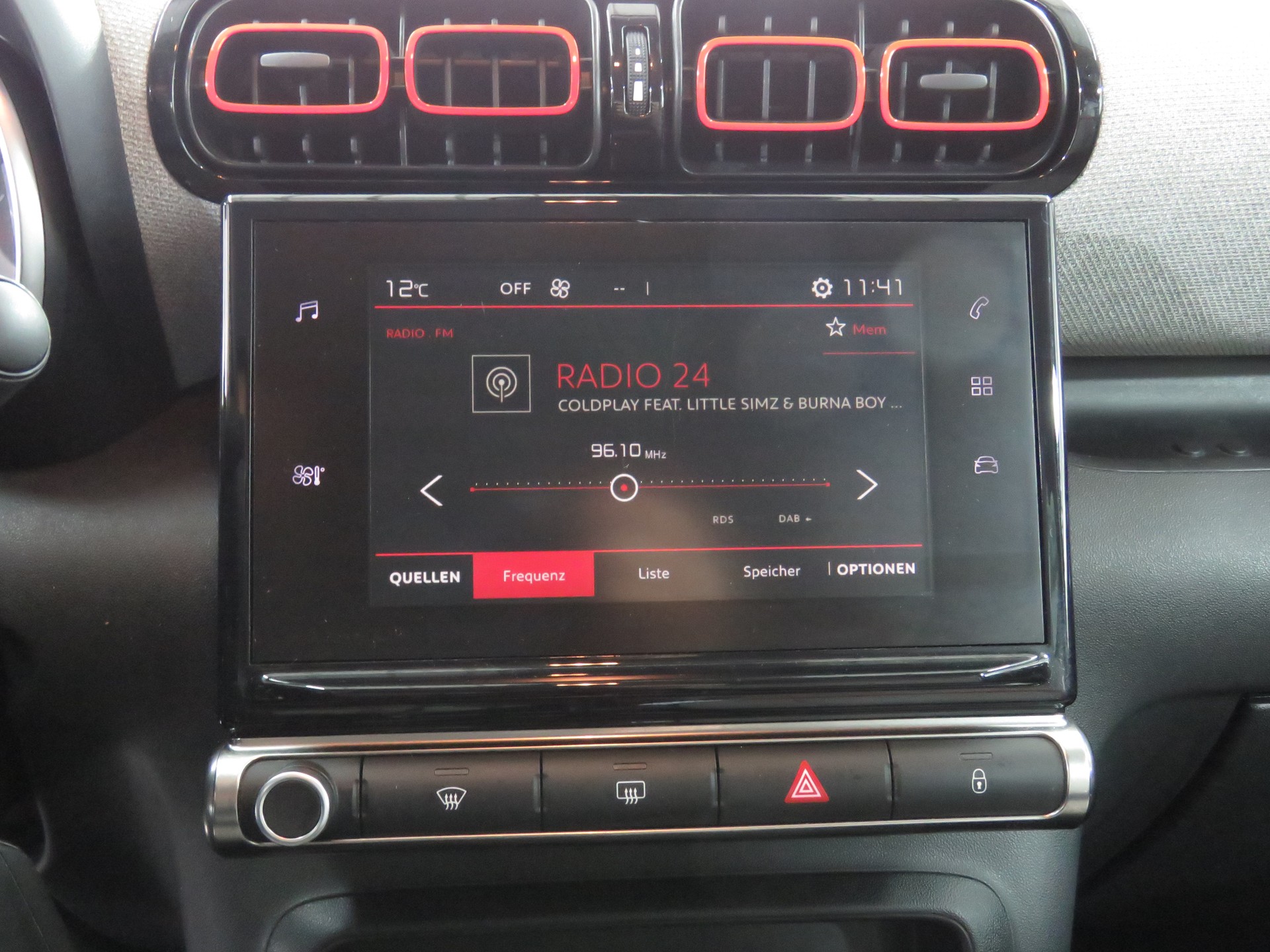 CITROEN C3 Aircross 1.2i PureTech Feel EAT-image-16