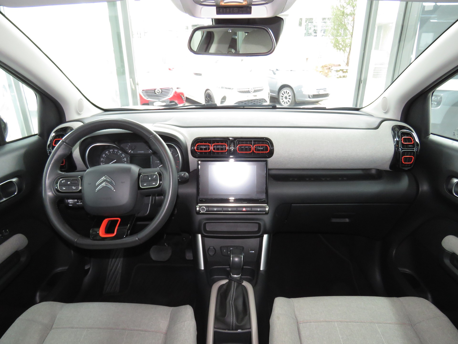 CITROEN C3 Aircross 1.2i PureTech Feel EAT-image-13