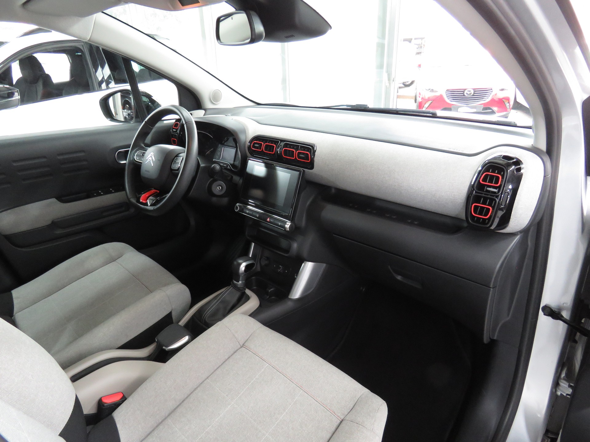 CITROEN C3 Aircross 1.2i PureTech Feel EAT-image-10