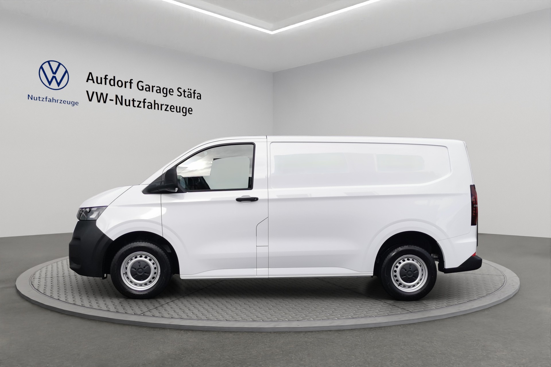 VW Transporter 2.0 TDI-image-1