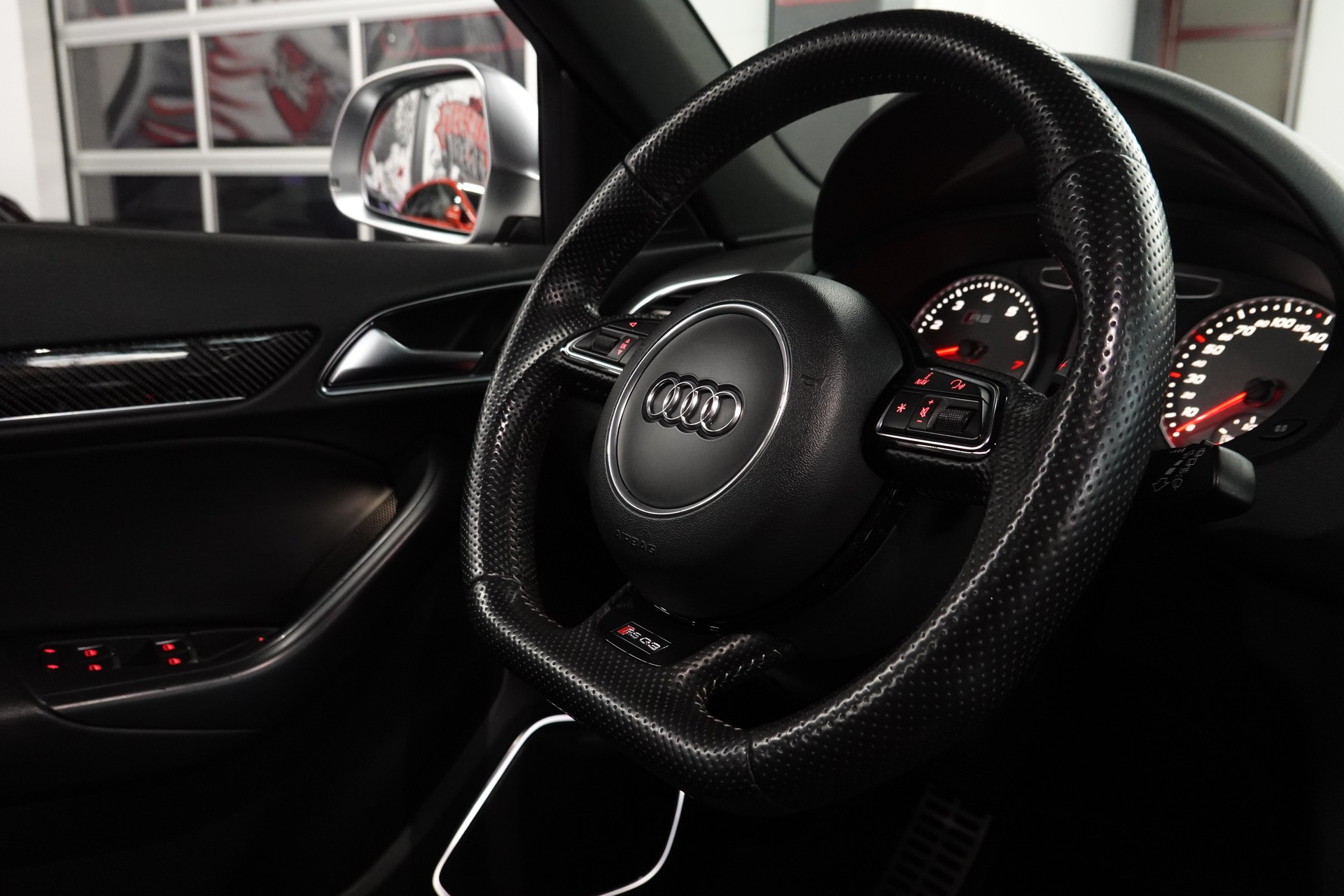 AUDI RS Q3 2.5 TFSI QUATTRO S-TRONIC CH-FZ-image-36