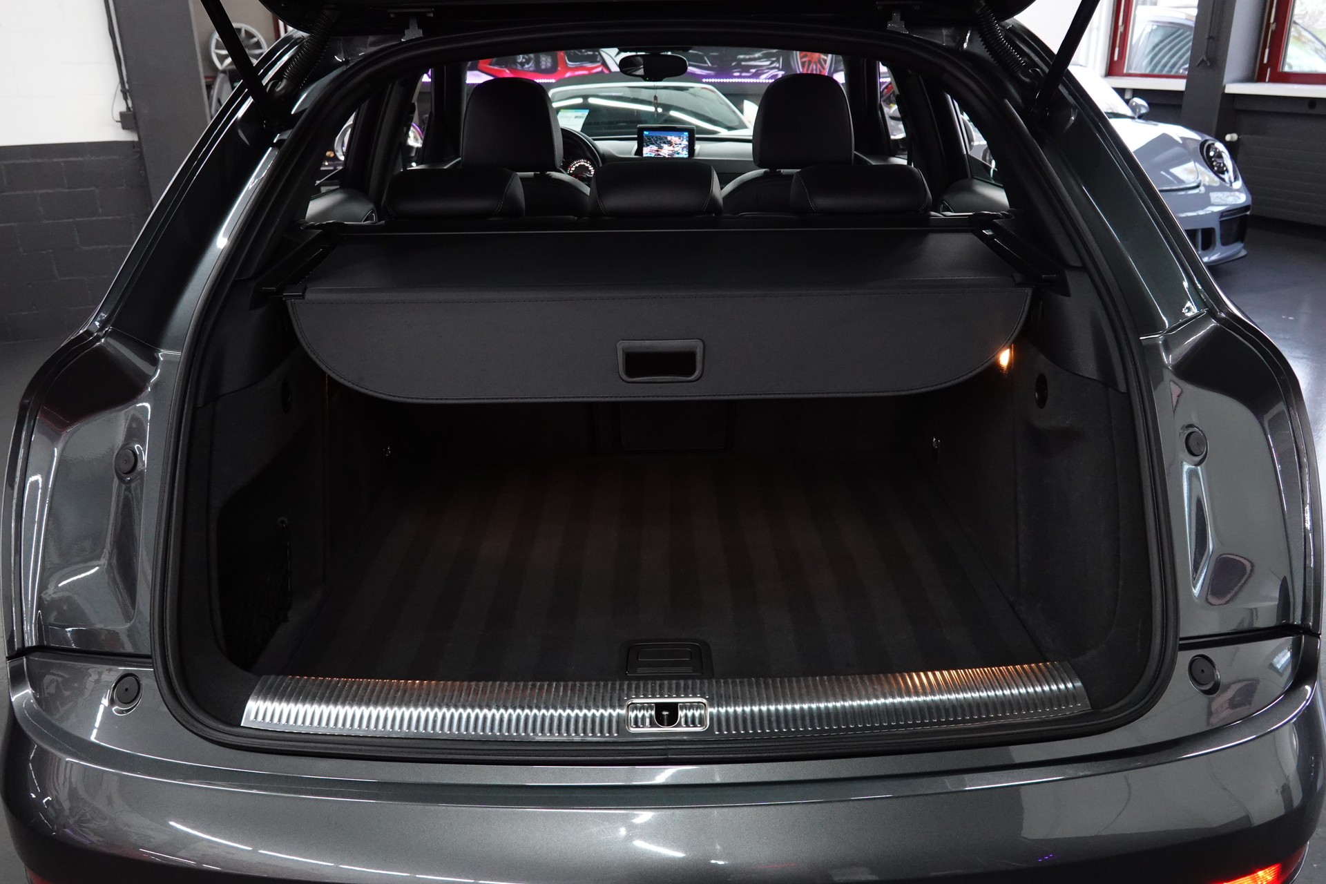 AUDI RS Q3 2.5 TFSI QUATTRO S-TRONIC CH-FZ-image-30