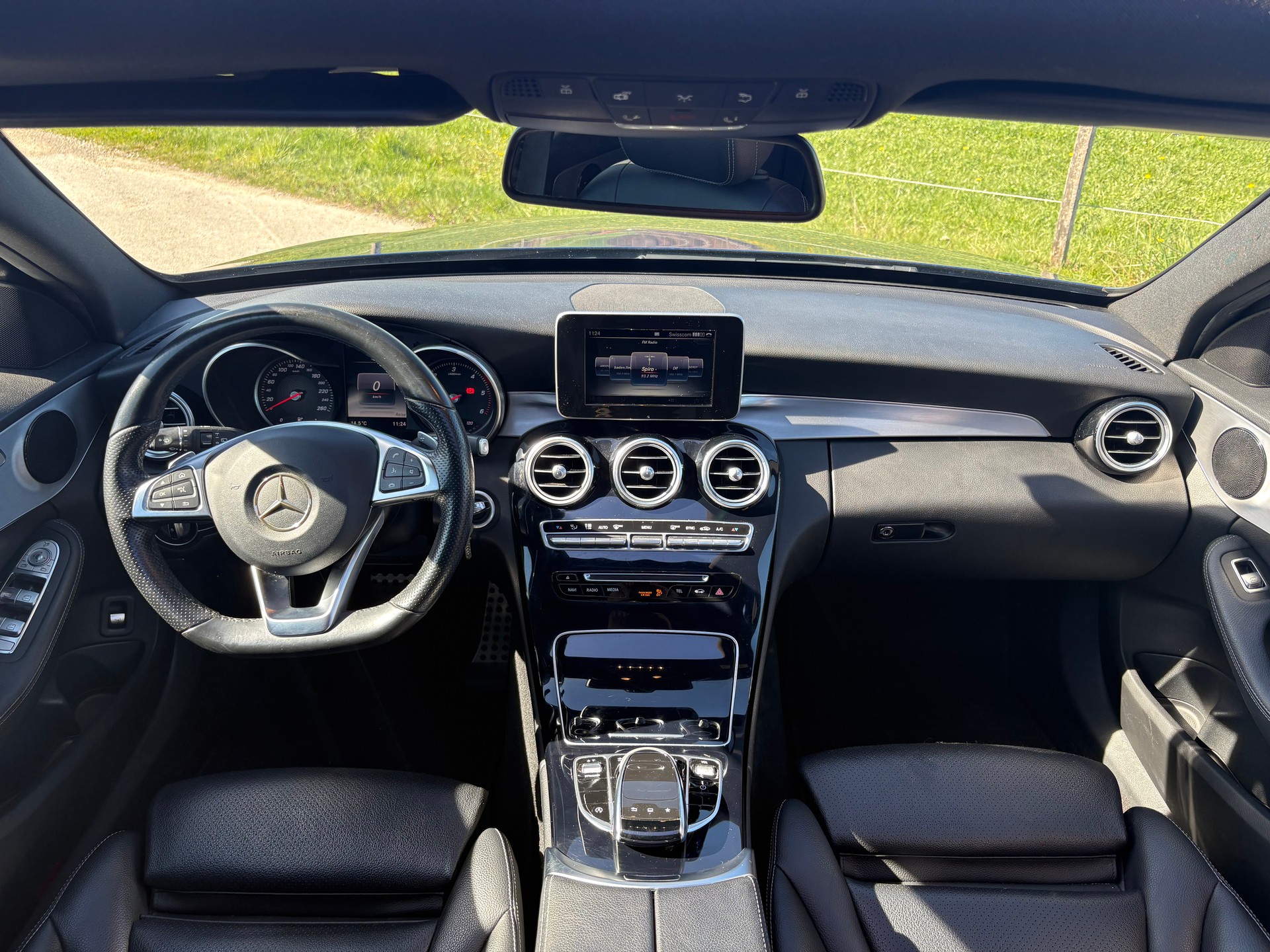 MERCEDES-BENZ C 250 BlueTEC AMG Line 4Matic 7G-Tronic-image-8