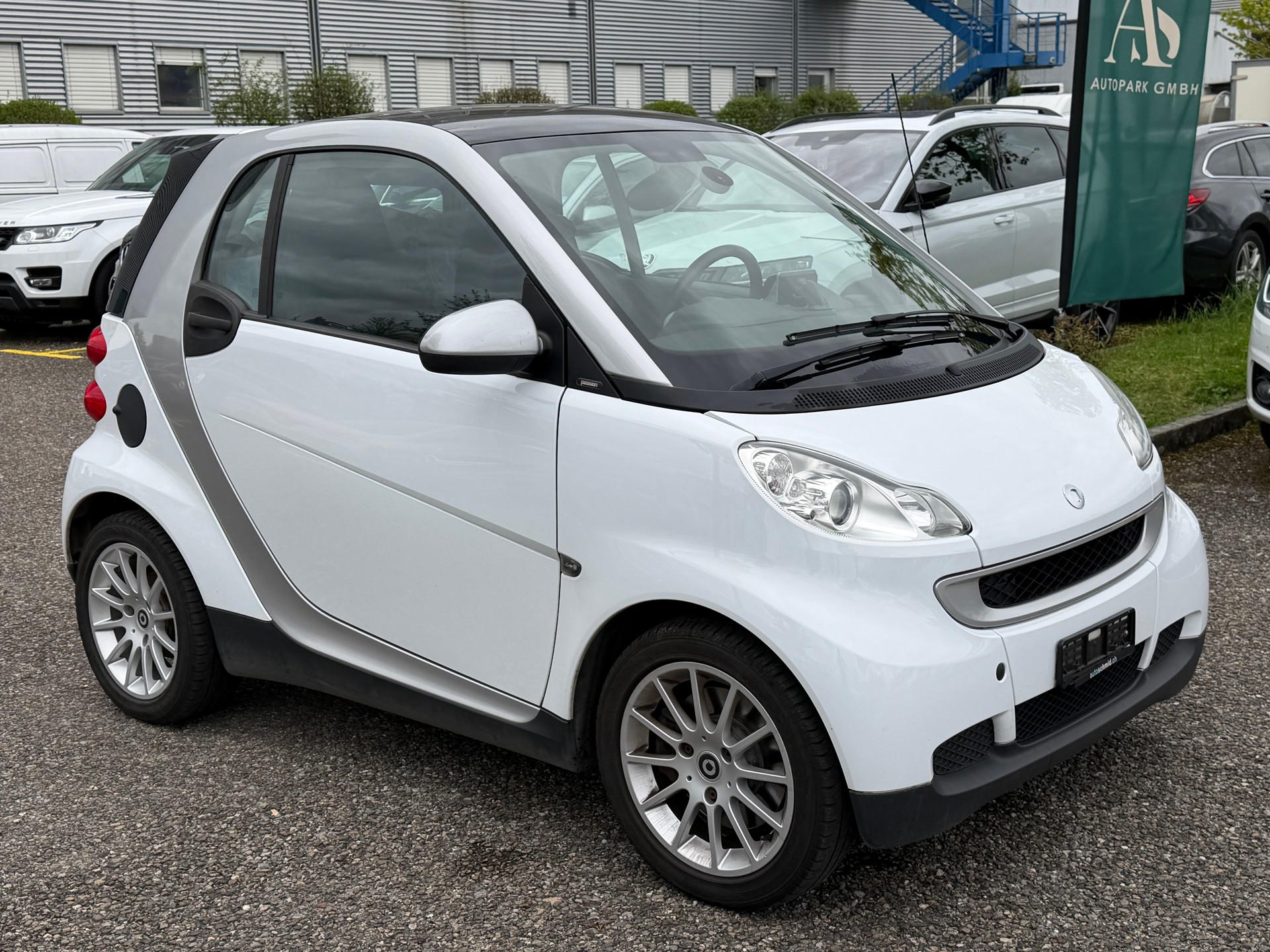 SMART fortwo passion mhd softouch ***MFK 16.04.2026***-image-2
