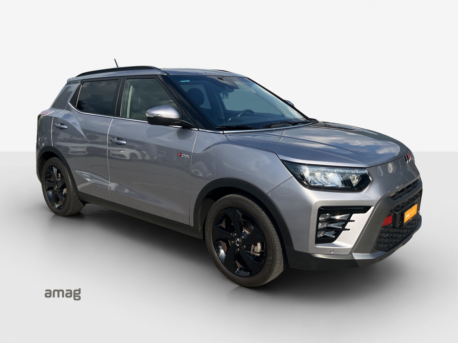 KGM-SsangYong Tivoli 1.5 T GDI Blackline 4WD Automat-image-5