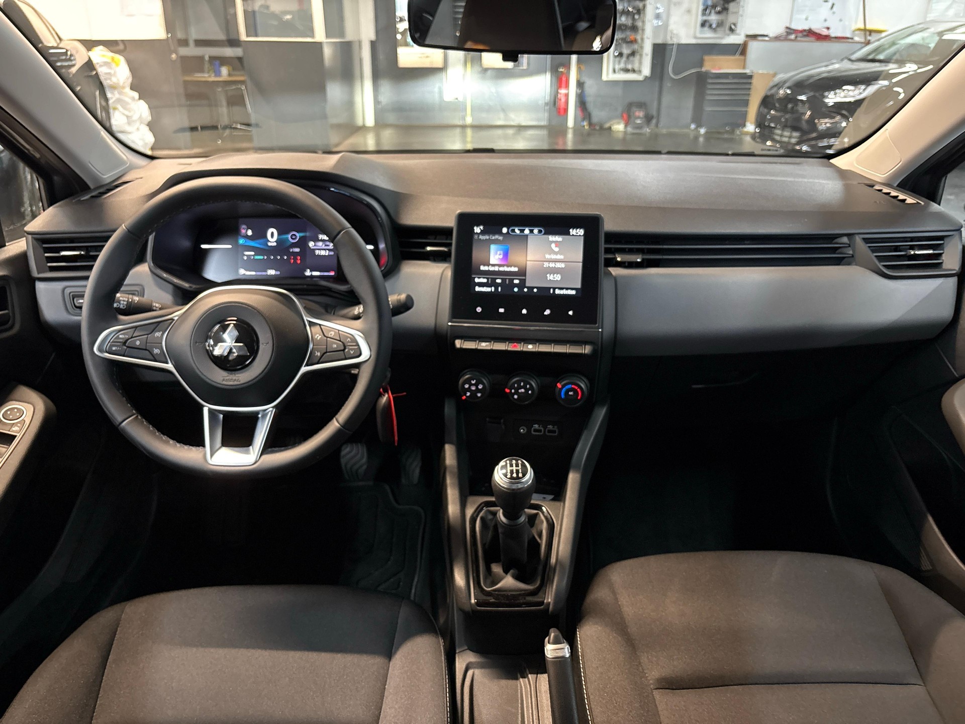 MITSUBISHI Colt 1.0 Inform-image-9