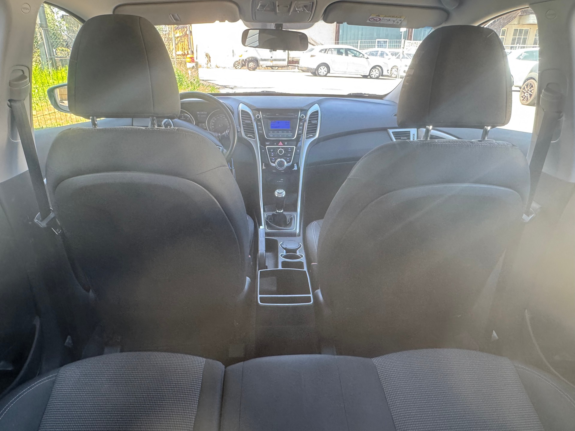 HYUNDAI i30 1.6 CRDi Plena-image-13