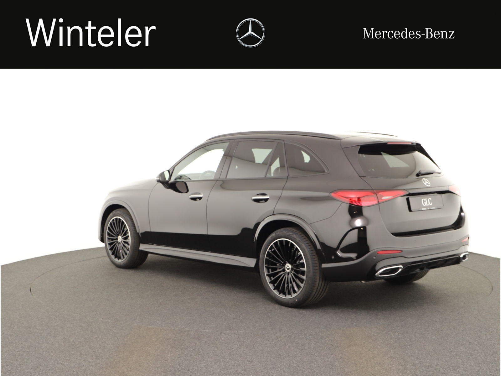 MERCEDES-BENZ GLC 300 4M AMG Line-image-3