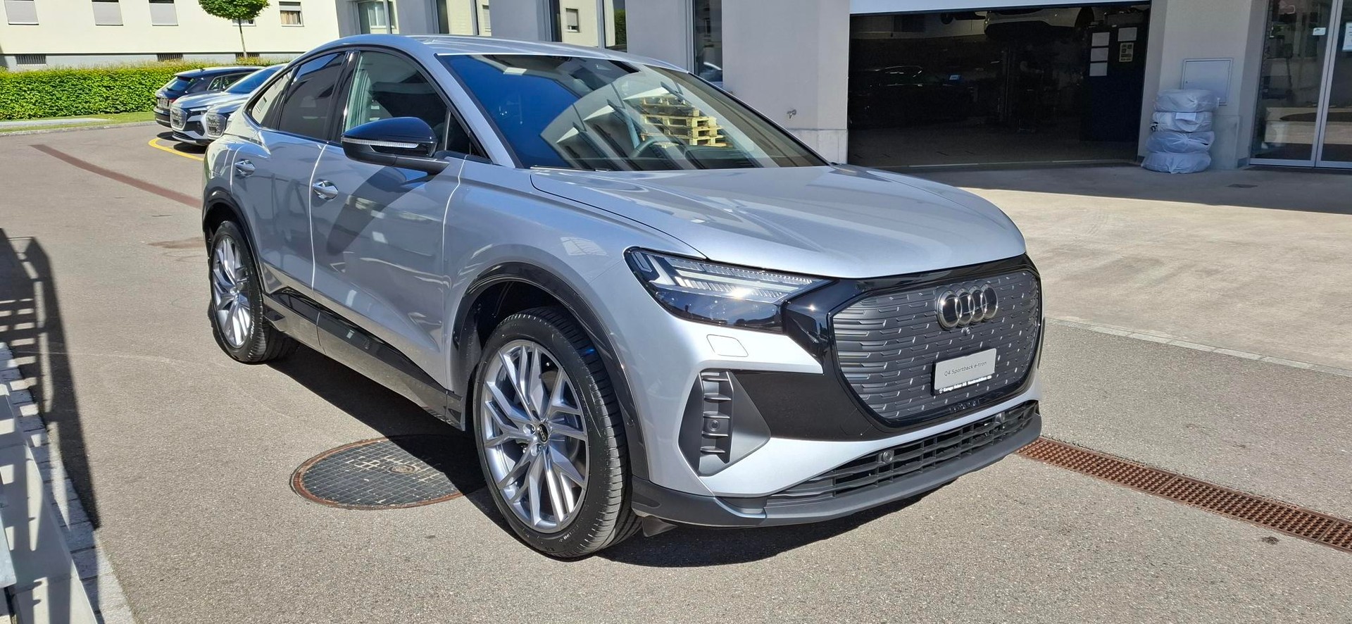 AUDI Q4 Sportback e-tron 45 Edition Swiss Ski quattro-image-4