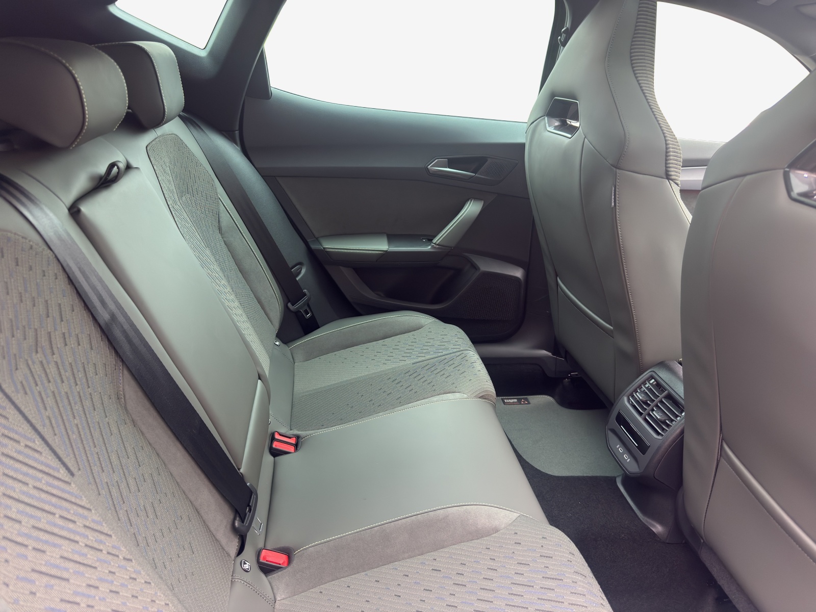 CUPRA Formentor 2.0TSI Prime Edition VZ 4Drive DSG-image-10