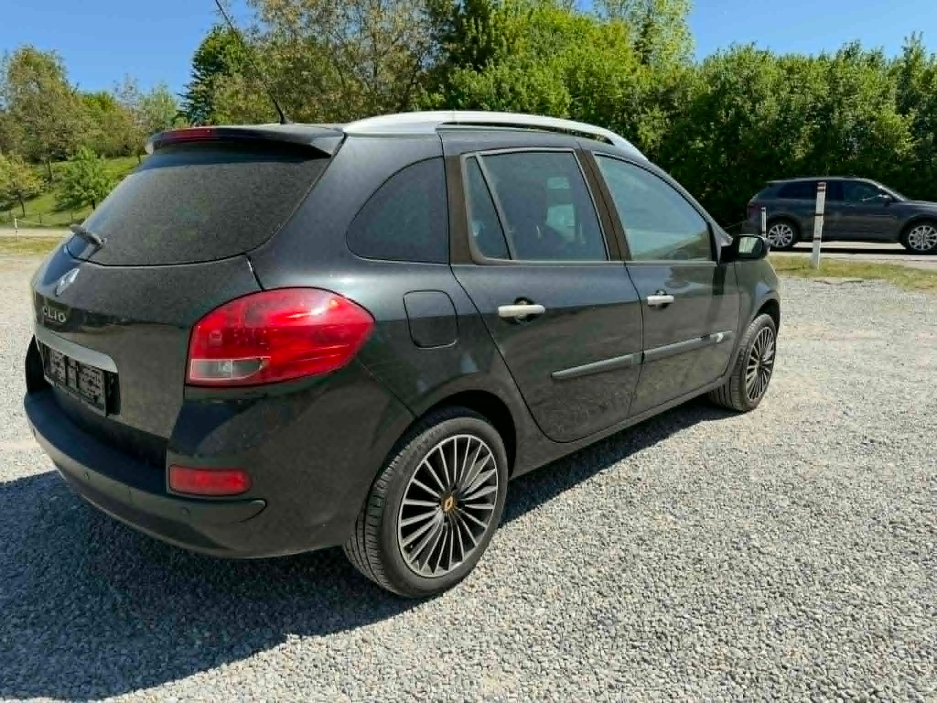 RENAULT Clio Grandtour 1.2 16V Turbo Dynamique-image-5