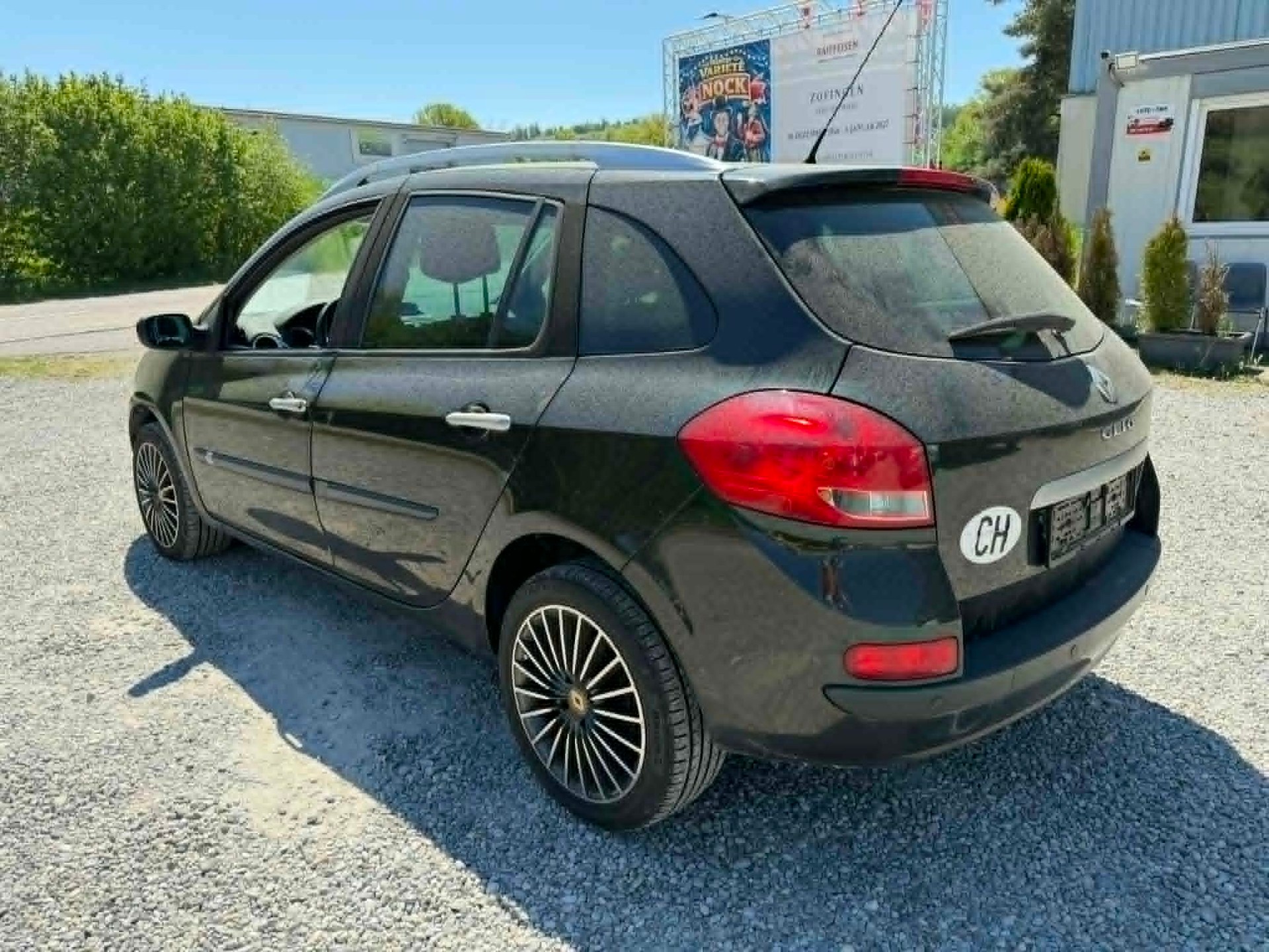 RENAULT Clio Grandtour 1.2 16V Turbo Dynamique-image-6