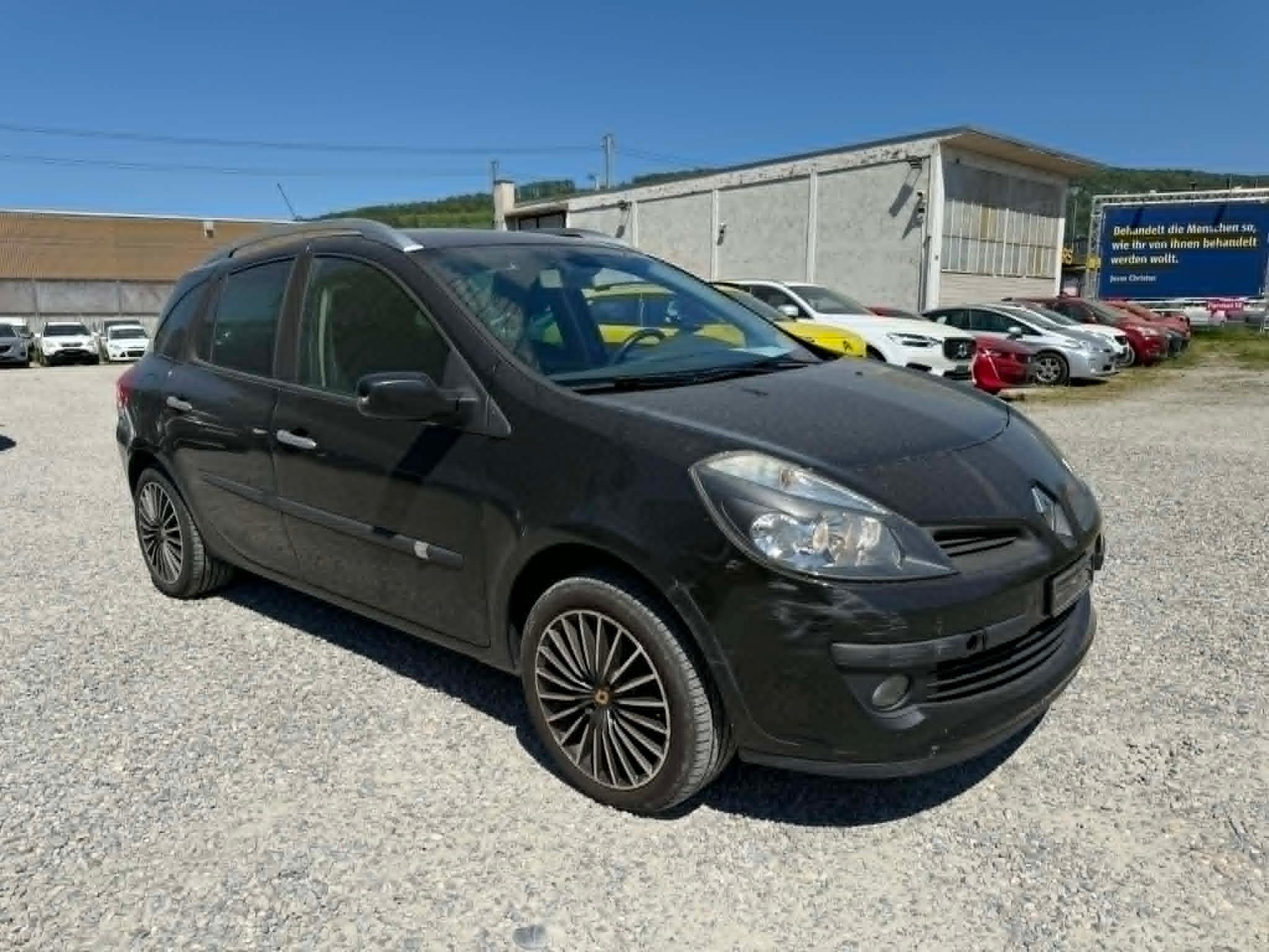 RENAULT Clio Grandtour 1.2 16V Turbo Dynamique-image-12