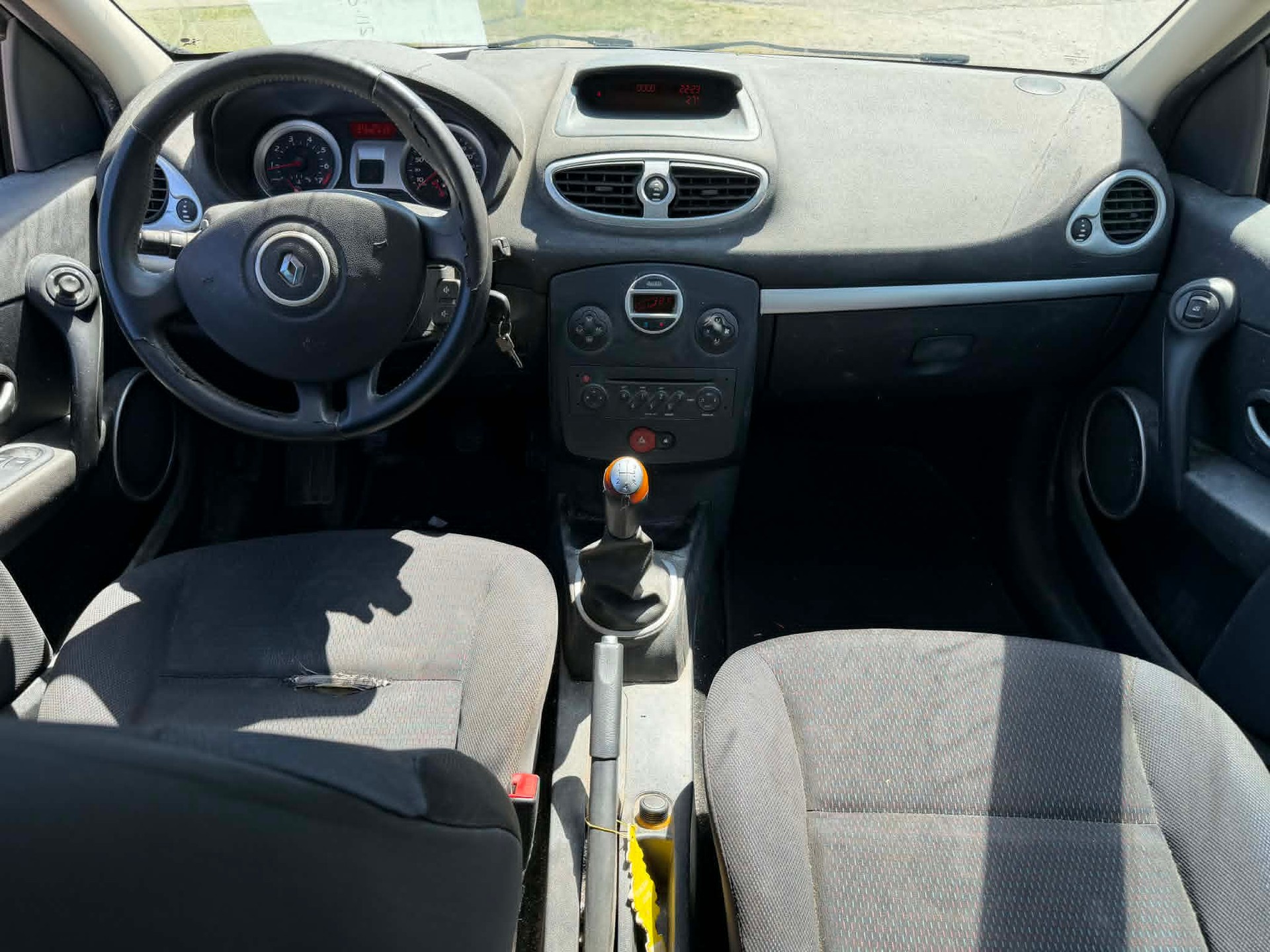 RENAULT Clio Grandtour 1.2 16V Turbo Dynamique-image-2