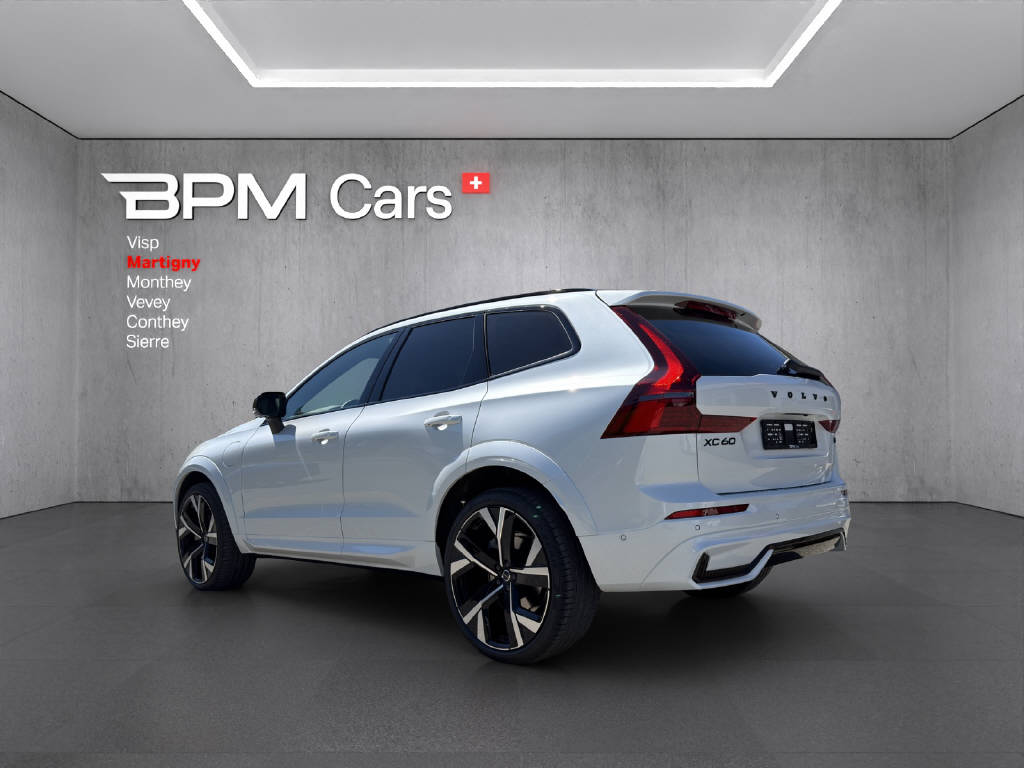 VOLVO XC60 2.0 T6 TE Black Edition eAWD-image-5