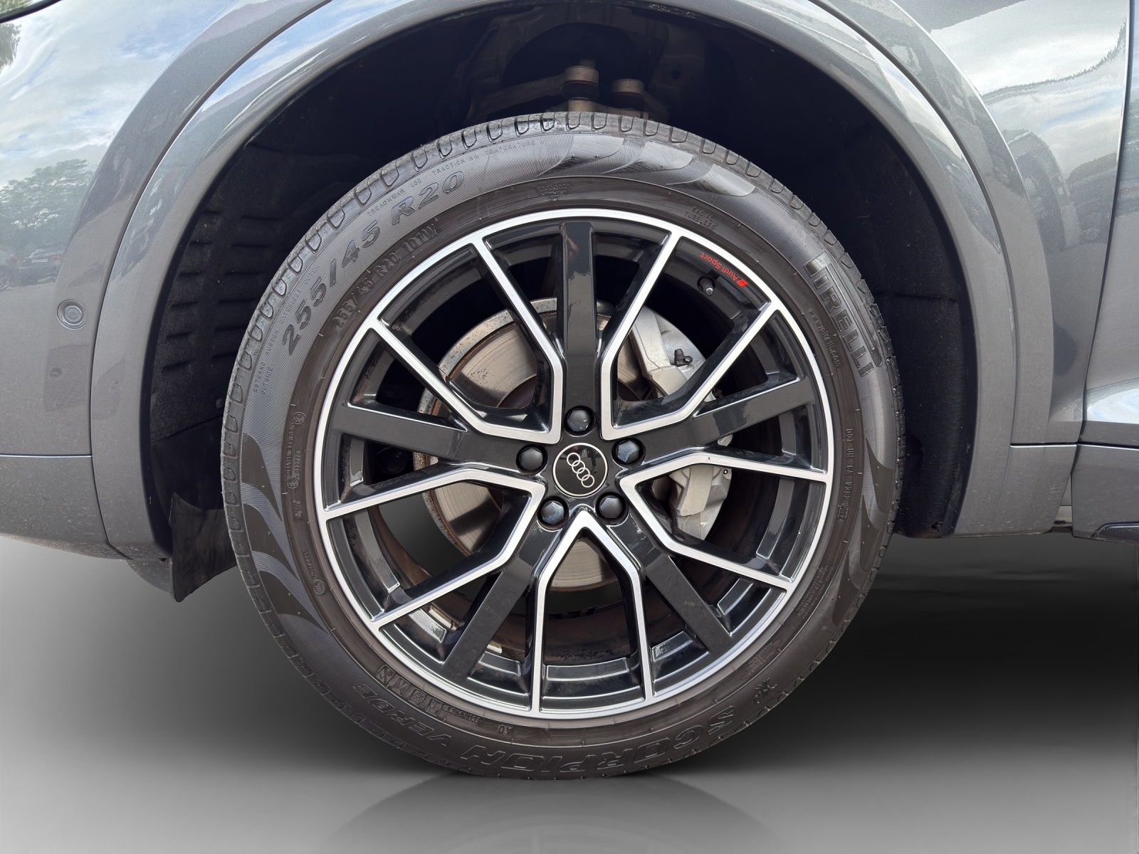 AUDI Q5 Sportback 40 TDI Blackedition quattro S-tronic-image-13